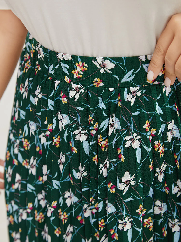 Ditsy Floral Pleated Hanky Hem Skirt - Image 7