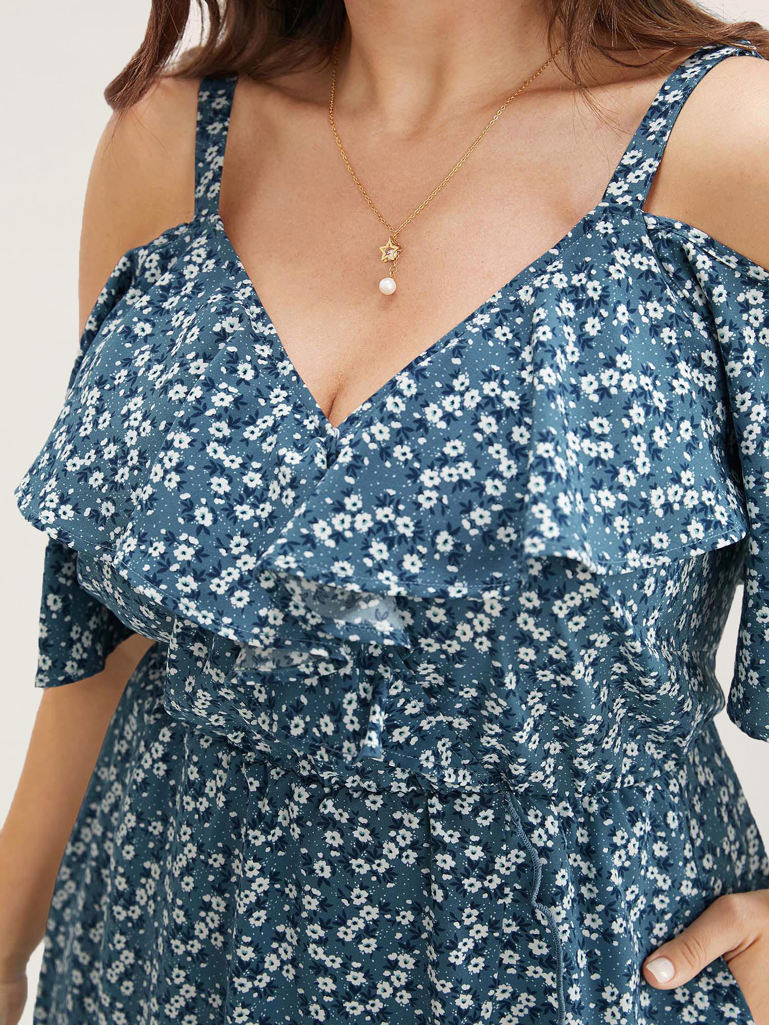 Ditsy Floral Pocket Wrap Cold Shoulder Ruffle Dress - Image 18