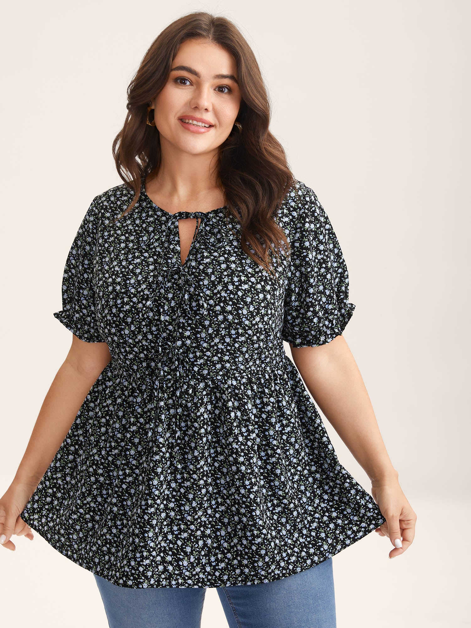 Ditsy Floral Print Bow-Tie Blouse - Image 2