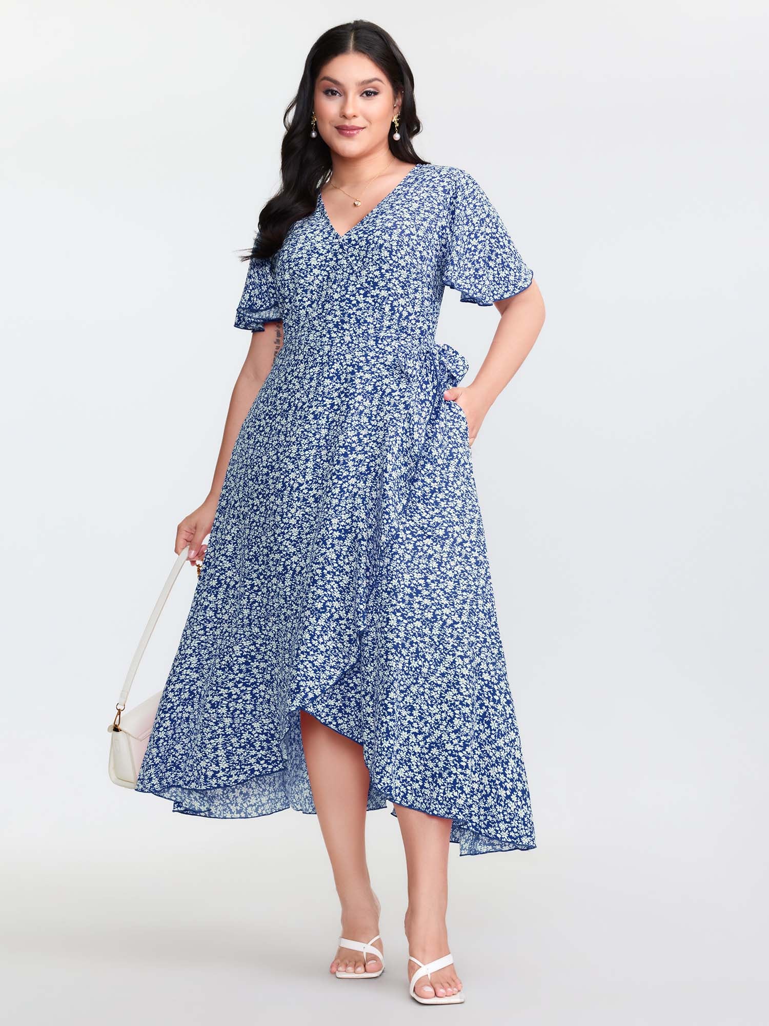 Ditsy Floral Print Flared Sleeve Maxi Dress - Image 10