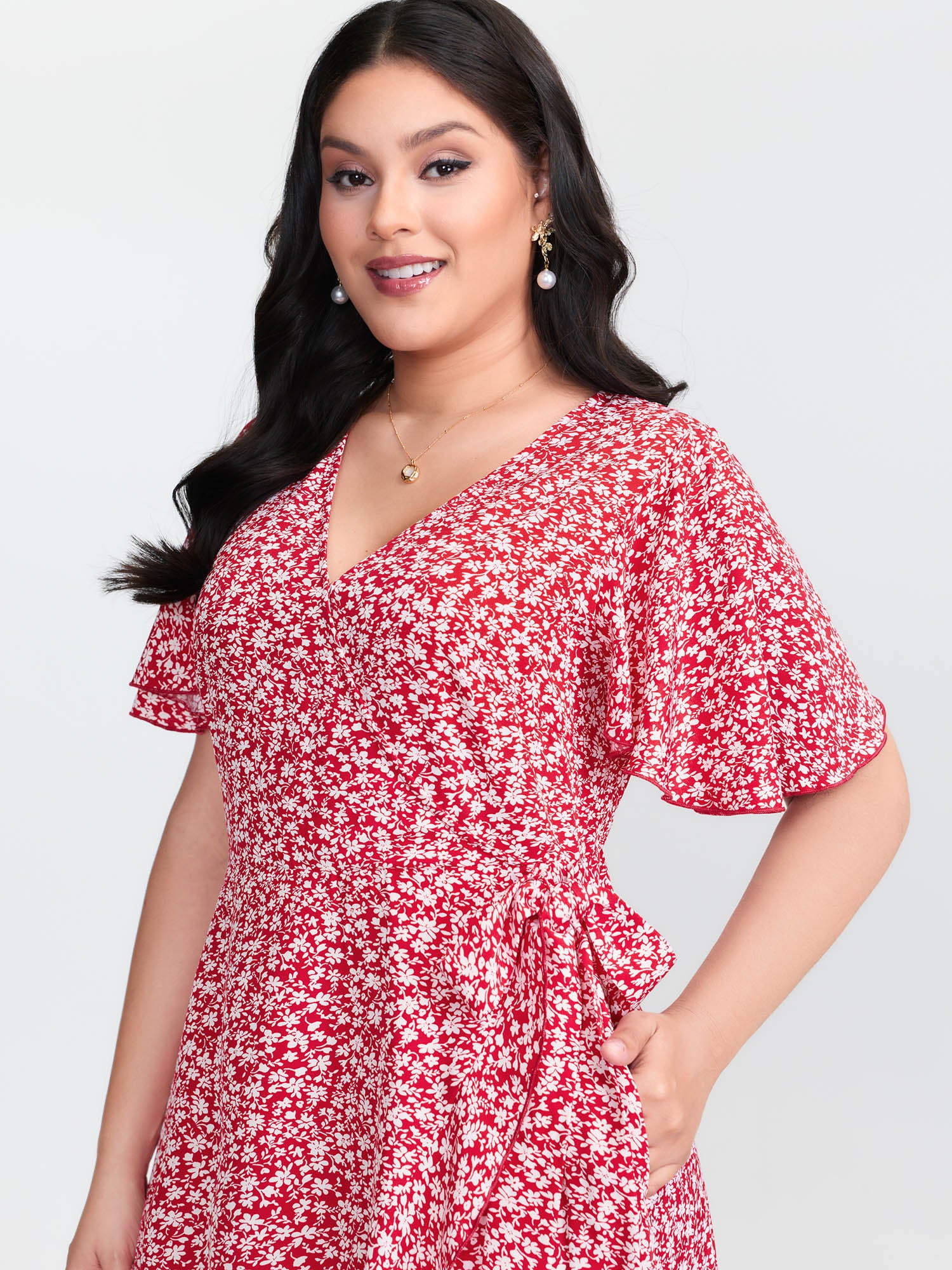 Ditsy Floral Print Flared Sleeve Maxi Dress - Image 2