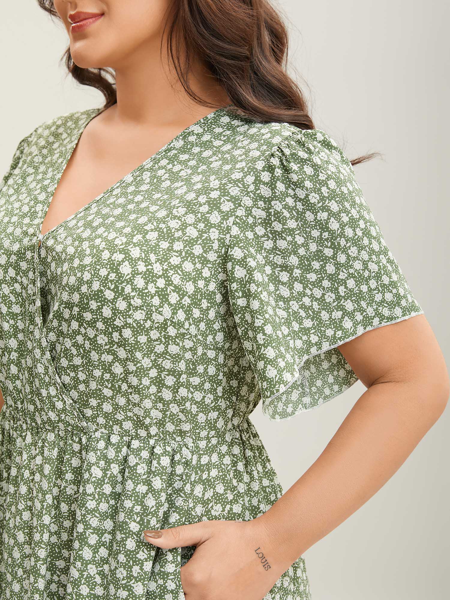 Ditsy Floral Print Flared Sleeve Midi Dress - Image 2