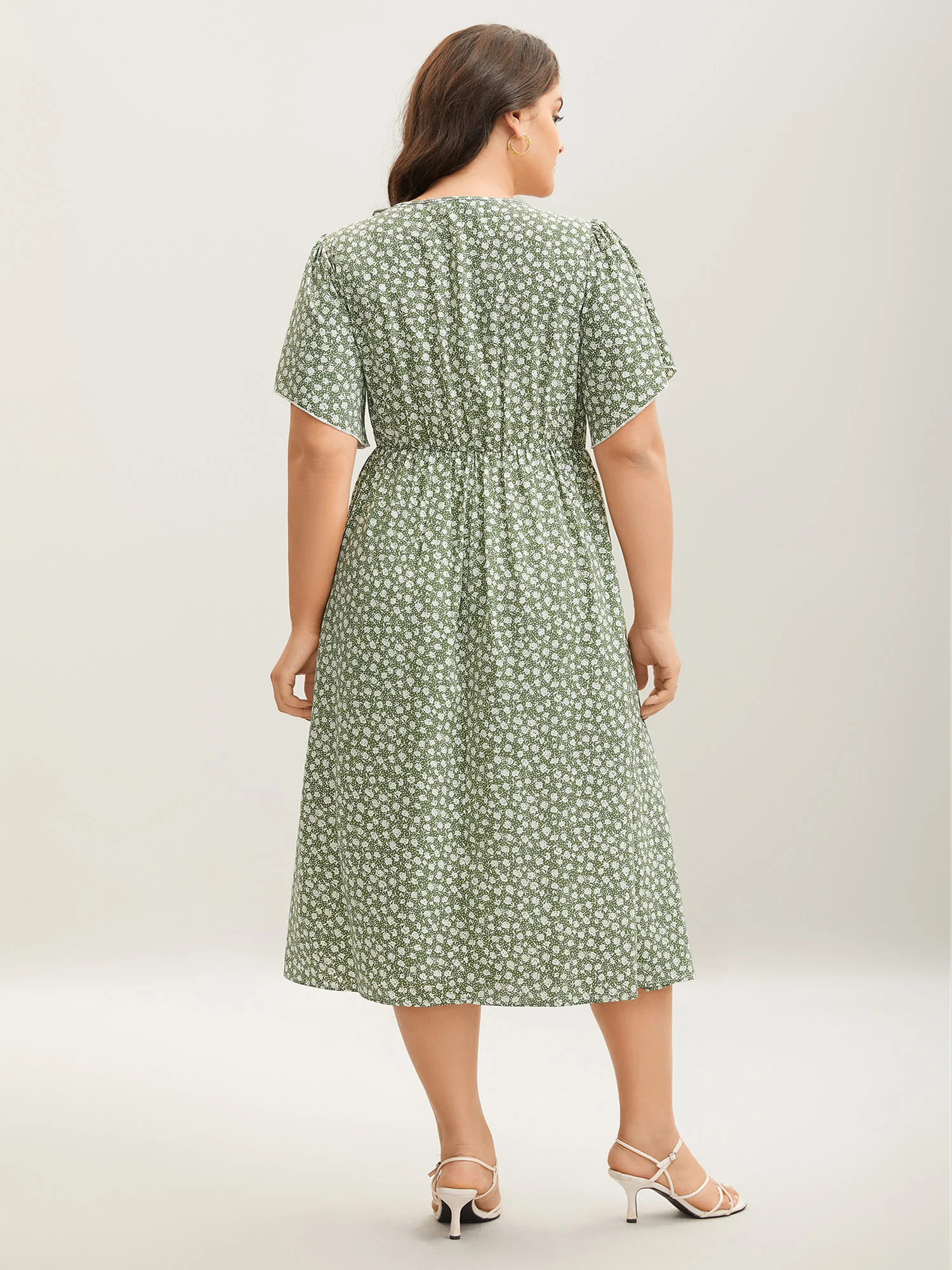 Ditsy Floral Print Flared Sleeve Midi Dress - Image 4