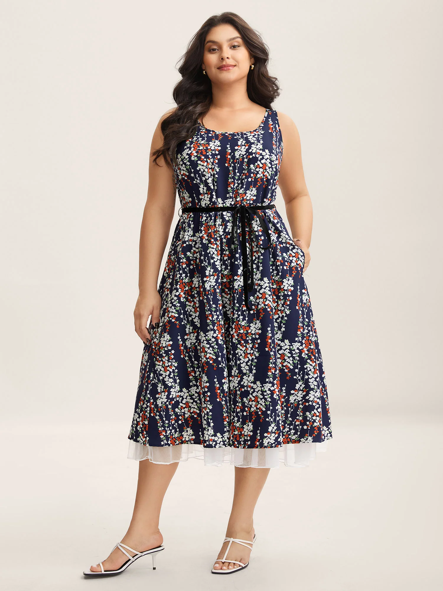 Ditsy Floral Print Lace Hem Midi Dress - Image 3