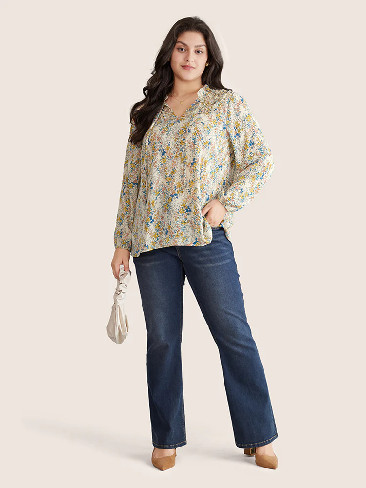Ditsy Floral Print Notched Lantern Sleeve Blouse - Image 4