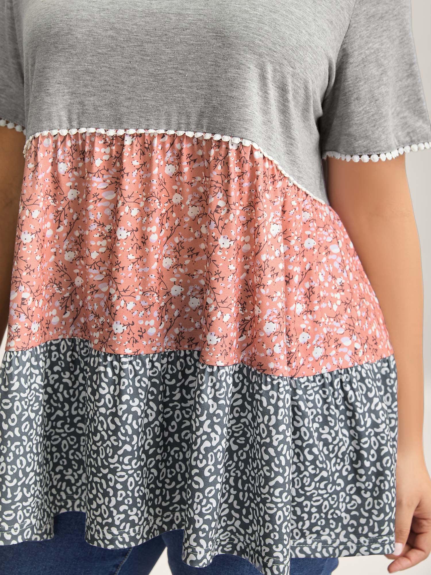 Ditsy Floral Print Patchwork Layered T-Shirt - Image 2