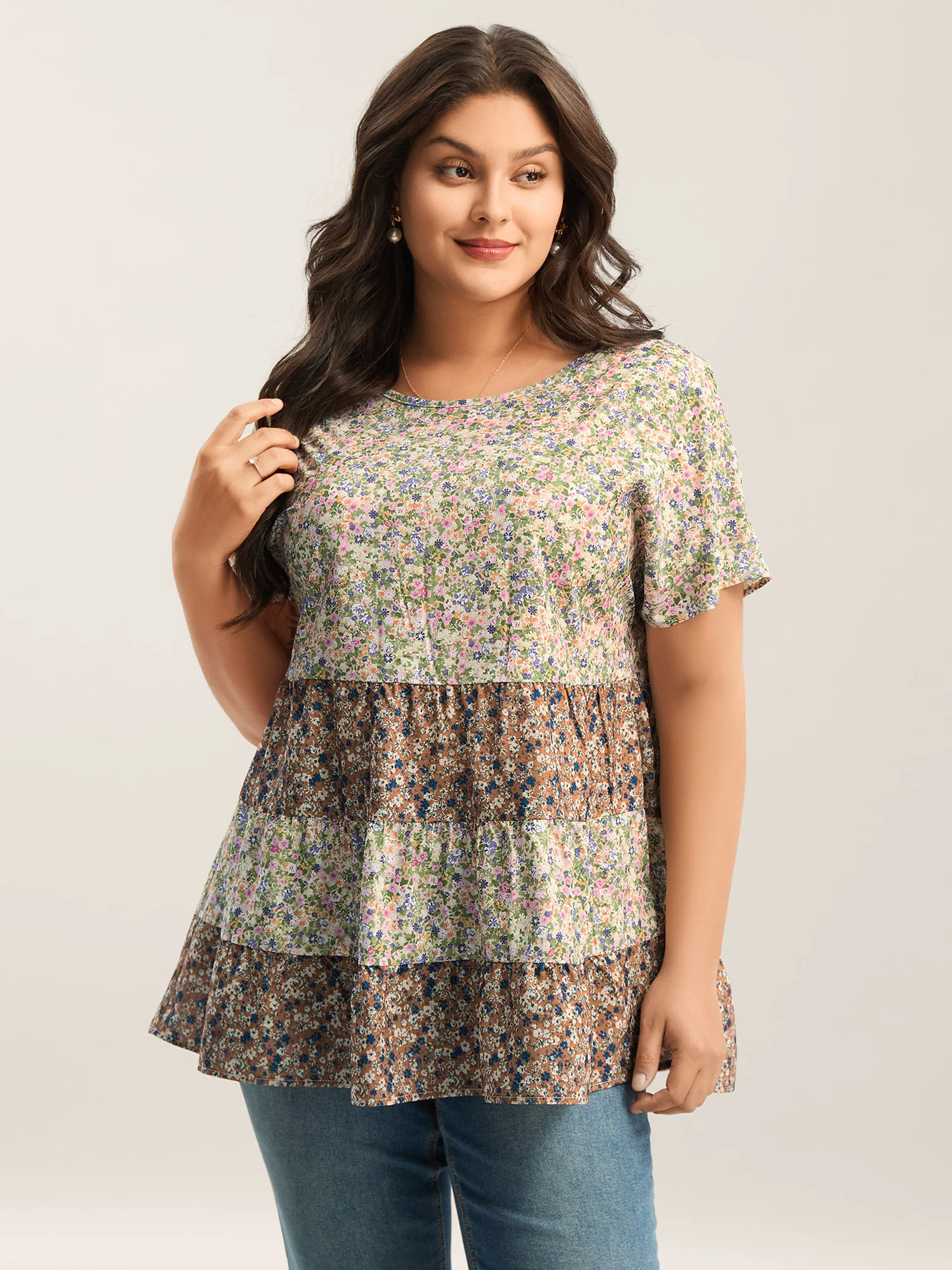Ditsy Floral Print Tiered Blouse - Image 2
