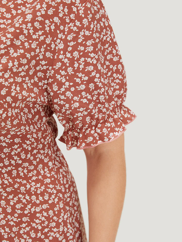 Ditsy Floral Puff Sleeve Pocket Button Ruched Wrap Dress - Image 7