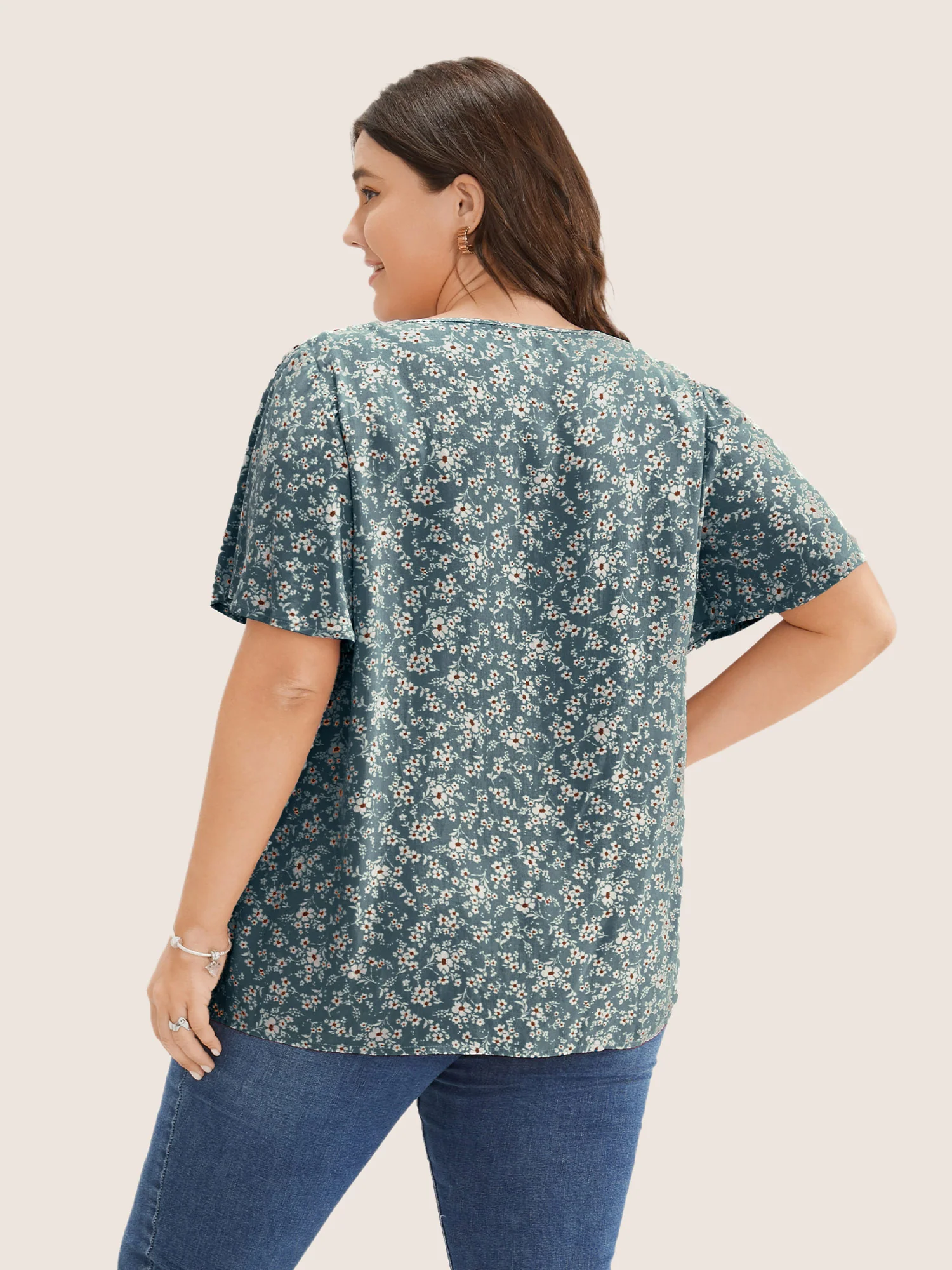 Ditsy Floral Contrast Ruffle Sleeve Button Detail Blouse - Image 4