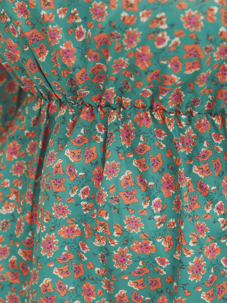 Ditsy Floral Ruffle Sleeve Notched High Low Hem Blouse - Image 10