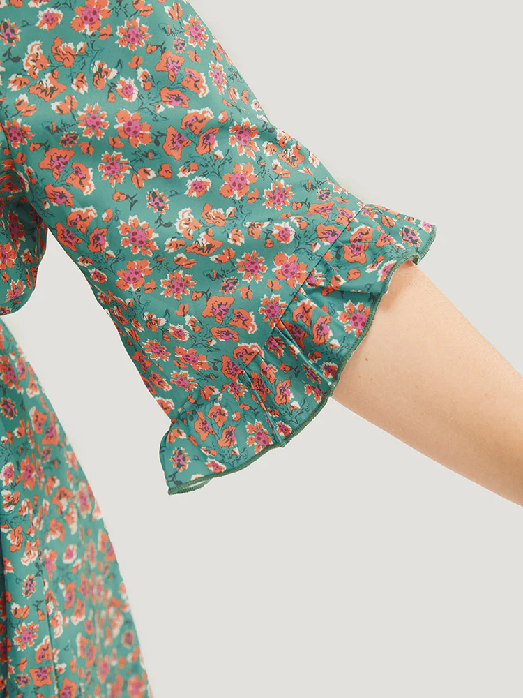 Ditsy Floral Ruffle Sleeve Notched High Low Hem Blouse - Image 7