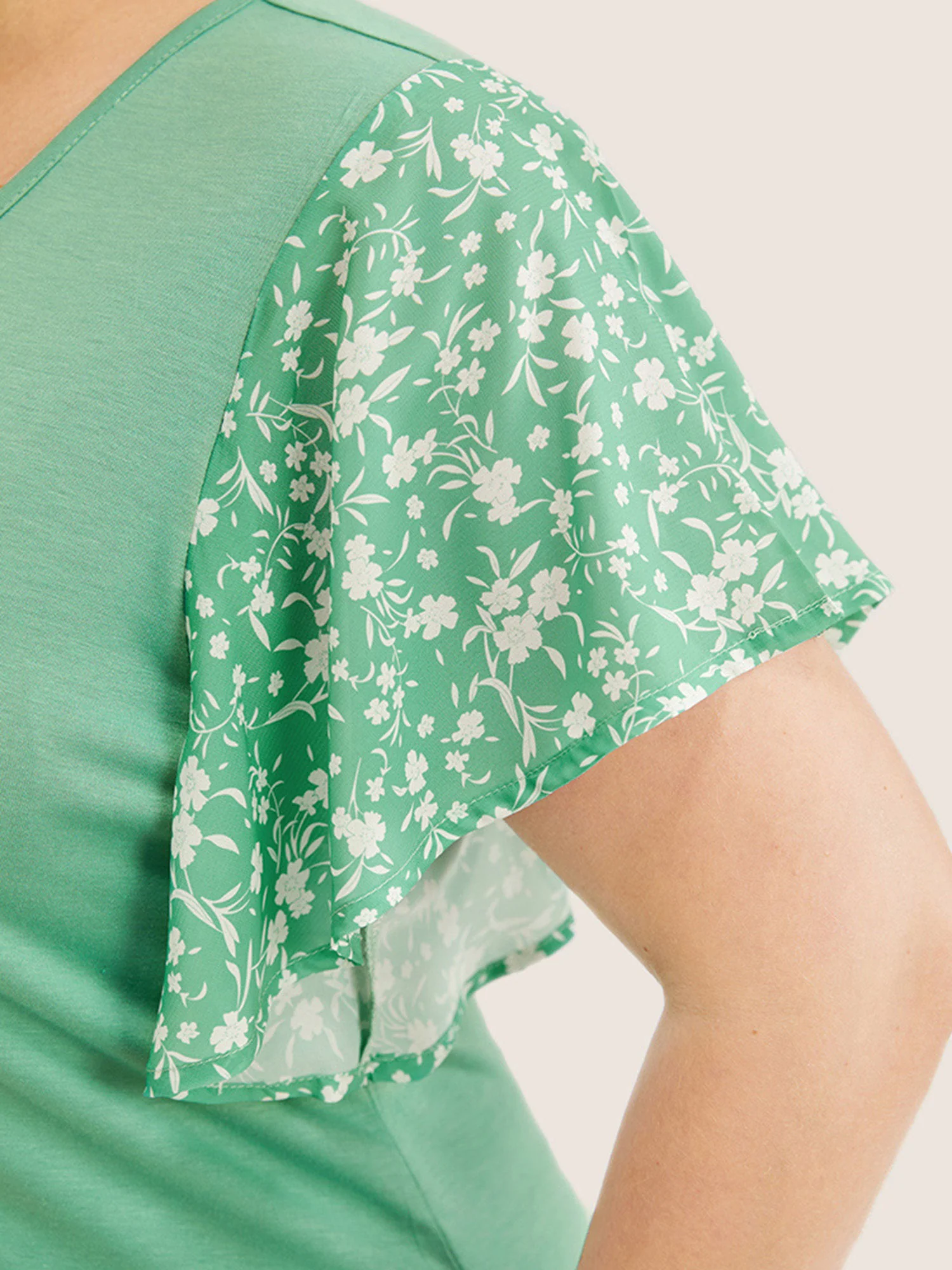 Ditsy Floral Ruffle Sleeve Round Neck T-Shirt - Image 10
