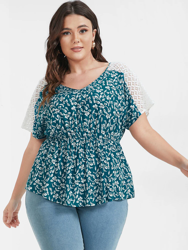 Ditsy Floral Ruffles Raglan Sleeve Contrast Lace Blouse - Image 3