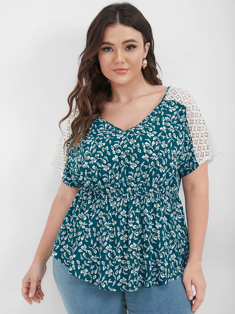 Ditsy Floral Ruffles Raglan Sleeve Contrast Lace Blouse - Image 4