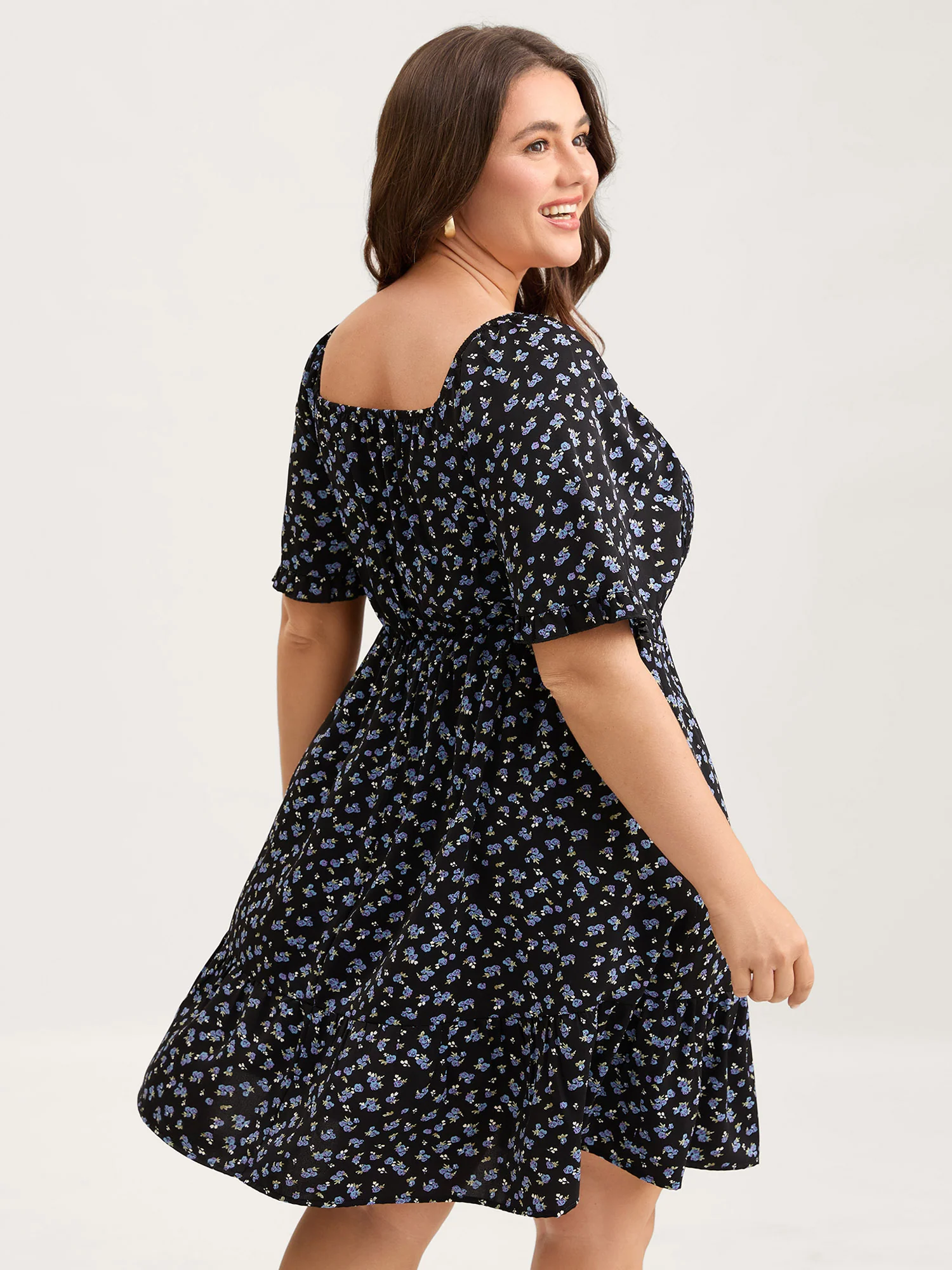 Ditsy Floral Shirred Bodice Midi Dress - Image 4
