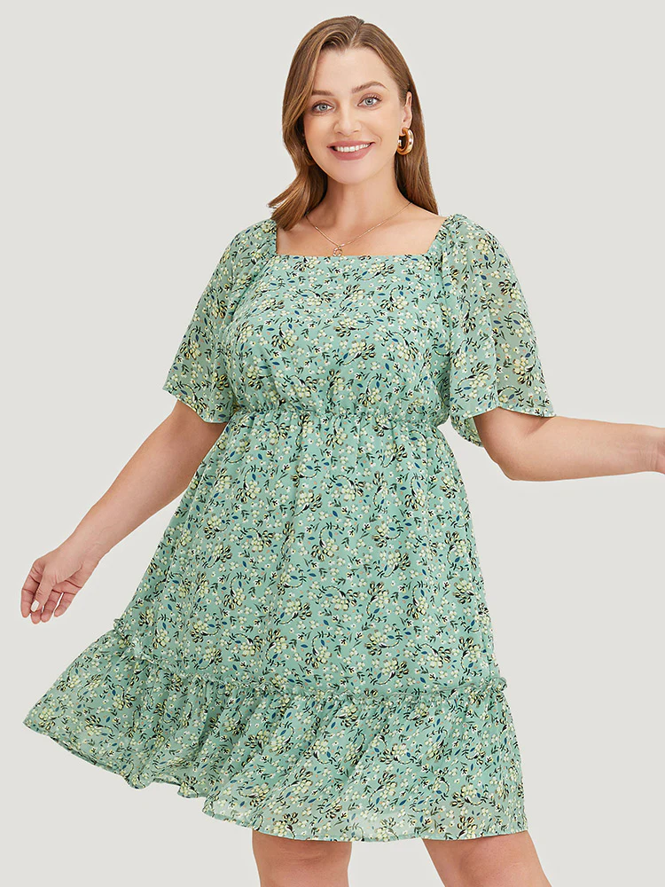 Ditsy Floral Square Neck Frill Trim Pocket Ruffle Hem Dress - Image 2