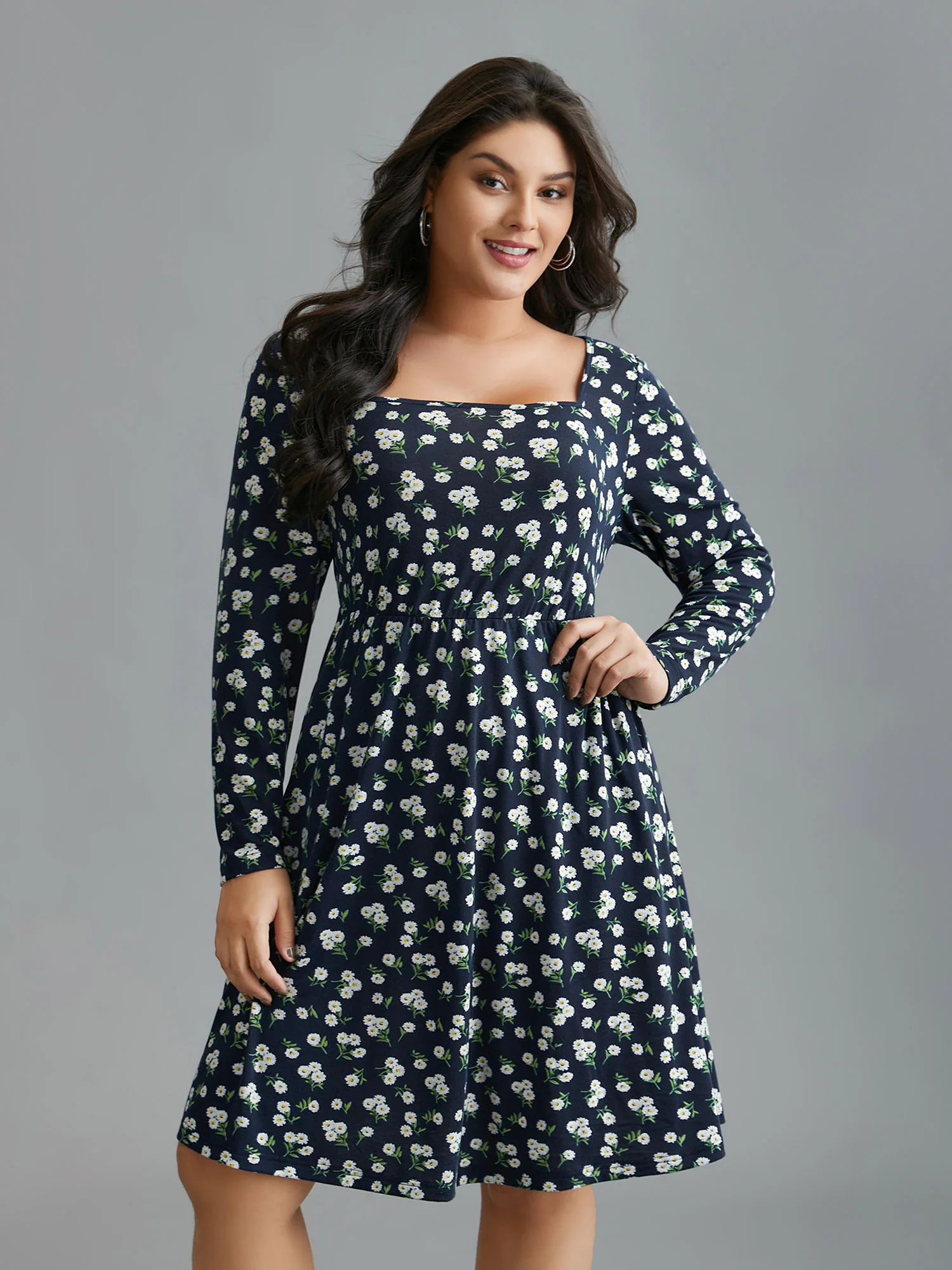 Ditsy Floral Square Neck Pocket Dress - Image 2