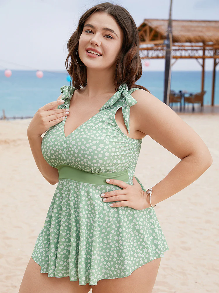 Ditsy Floral Tie Shoulder O Ring Ruffle Tankini Top - Image 4