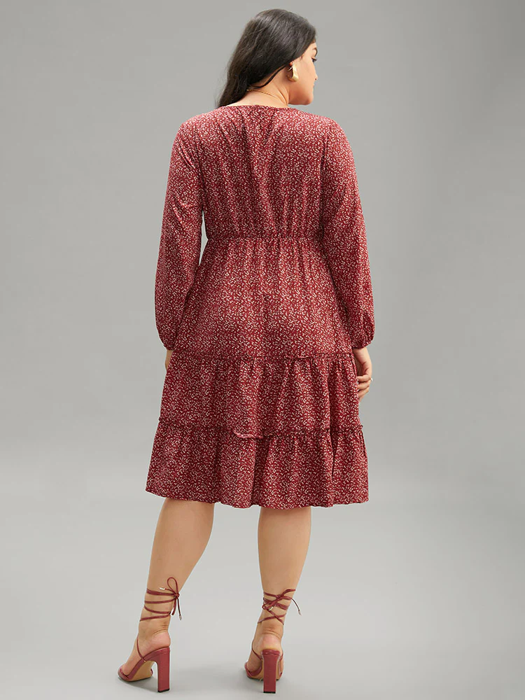Ditsy Floral V Neck Lantern Sleeve Ruffle Layered Hem Dress - Image 3