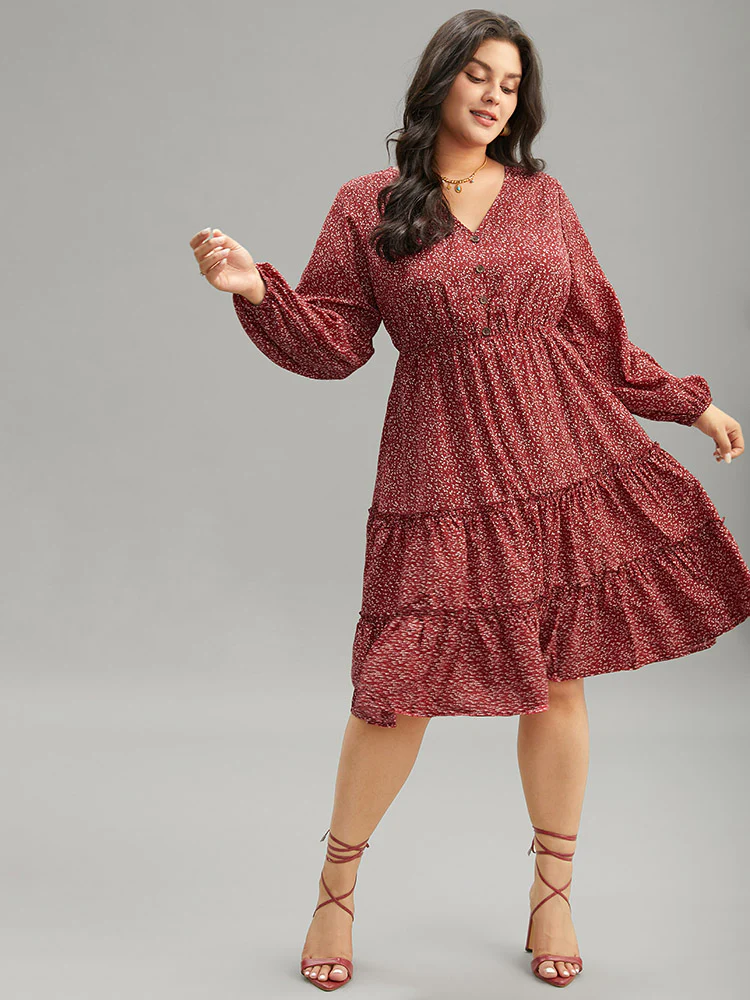 Ditsy Floral V Neck Lantern Sleeve Ruffle Layered Hem Dress - Image 5