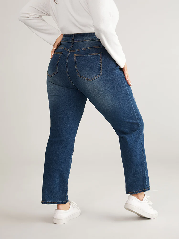 Double Button Detail Straight Leg Jeans - Image 4