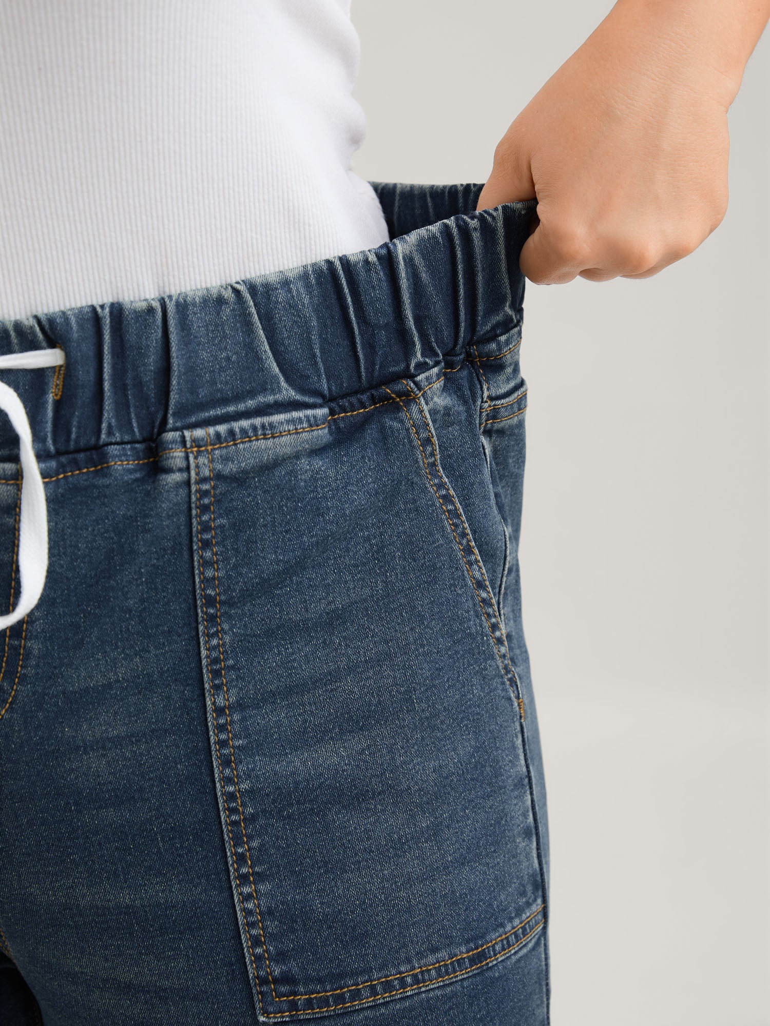 Pull-On Drawstring Folded Hem Boyfriend Jeans - Image 4