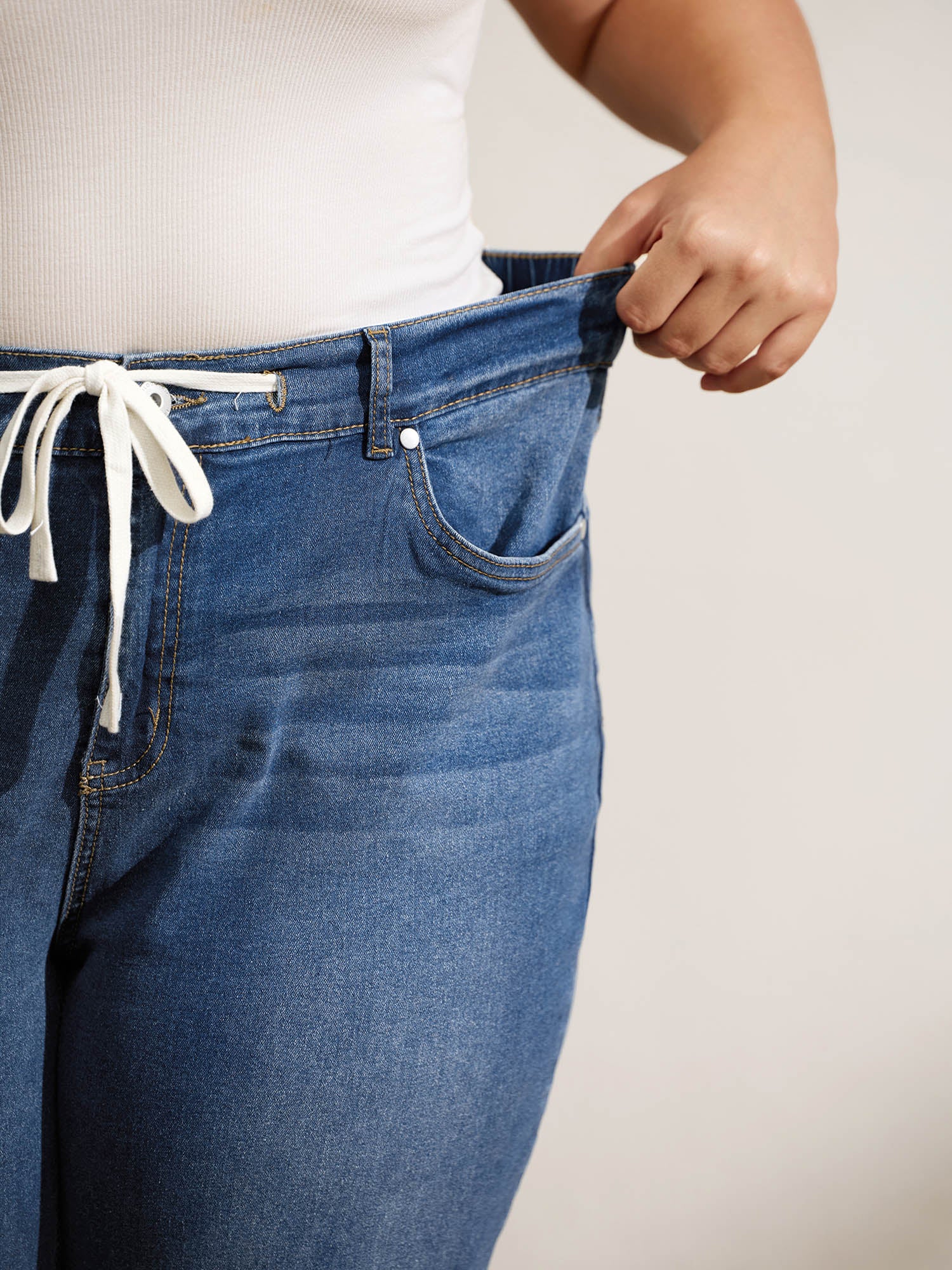Drawstring Frayed Hem Straight-Leg Jeans - Image 4