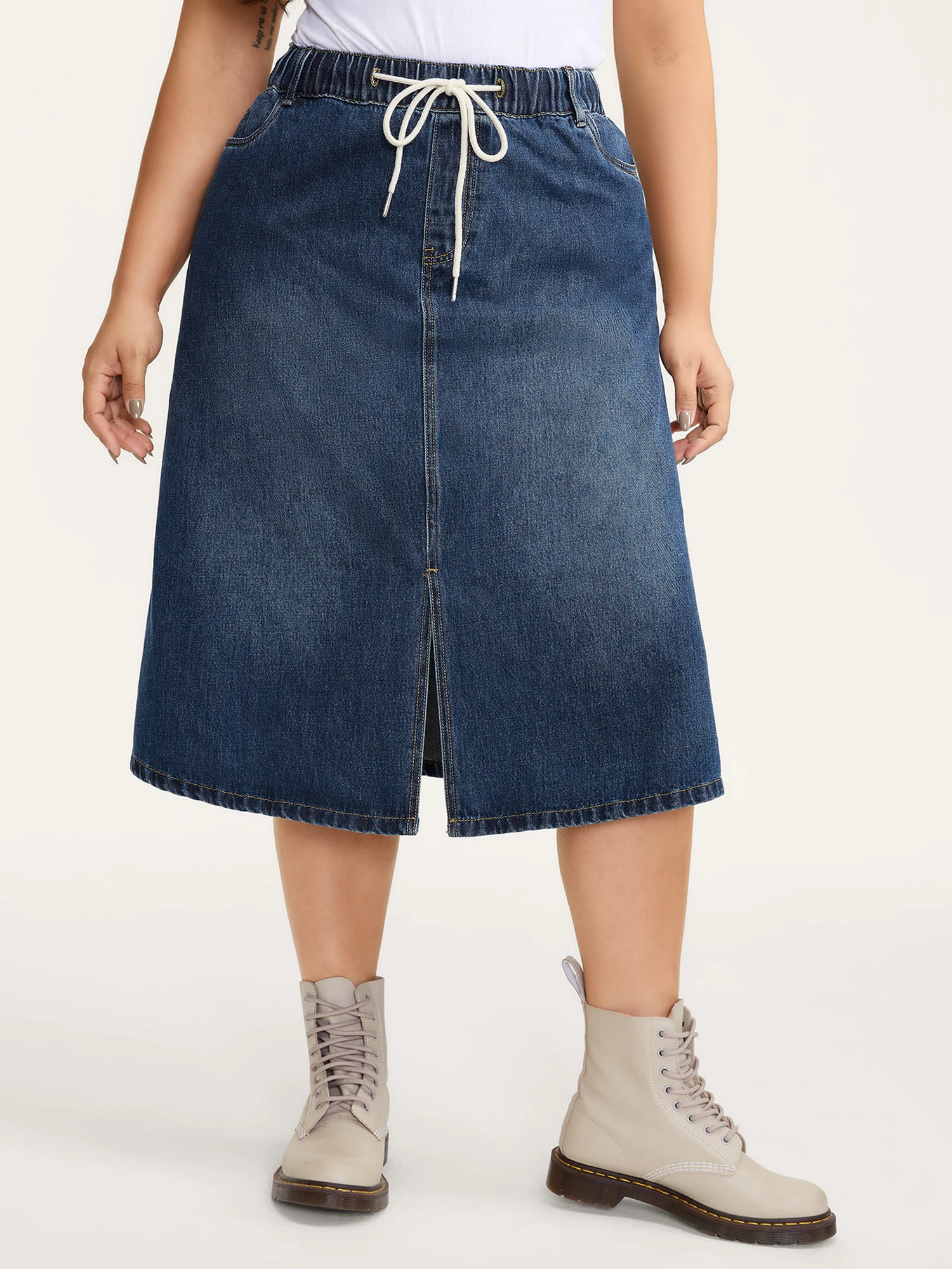 Drawstring Front Slit Stretchy Waist Midi Denim Skirt - Image 2