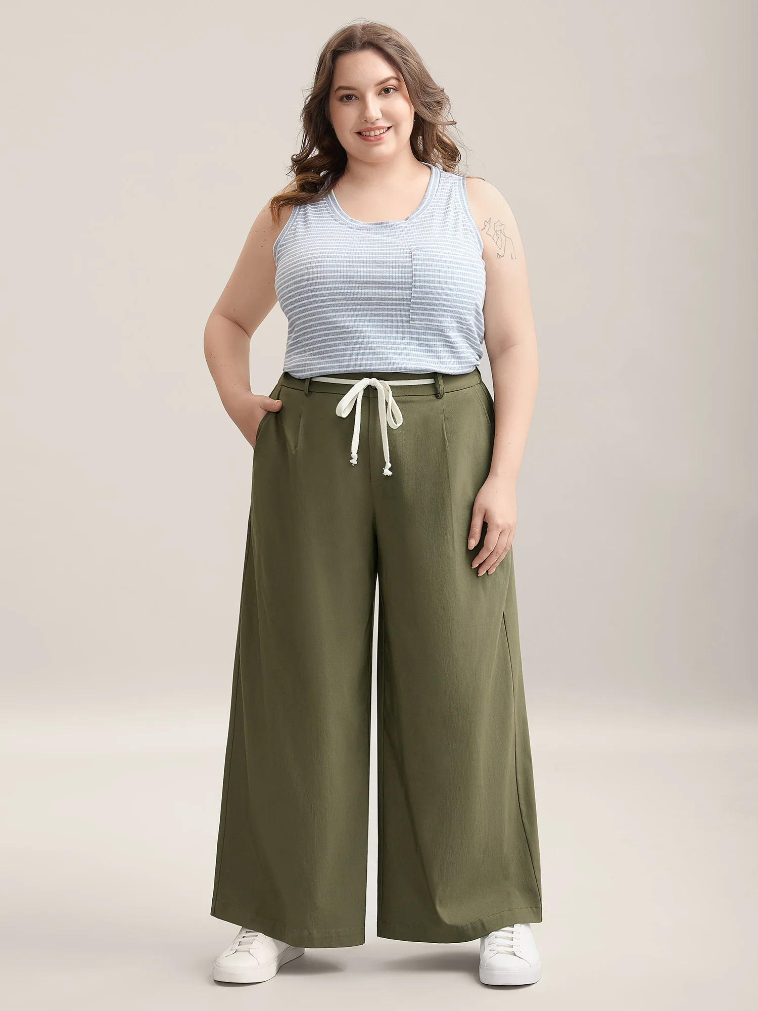 Drawstring Pockets Wide-Leg Pants - Image 3
