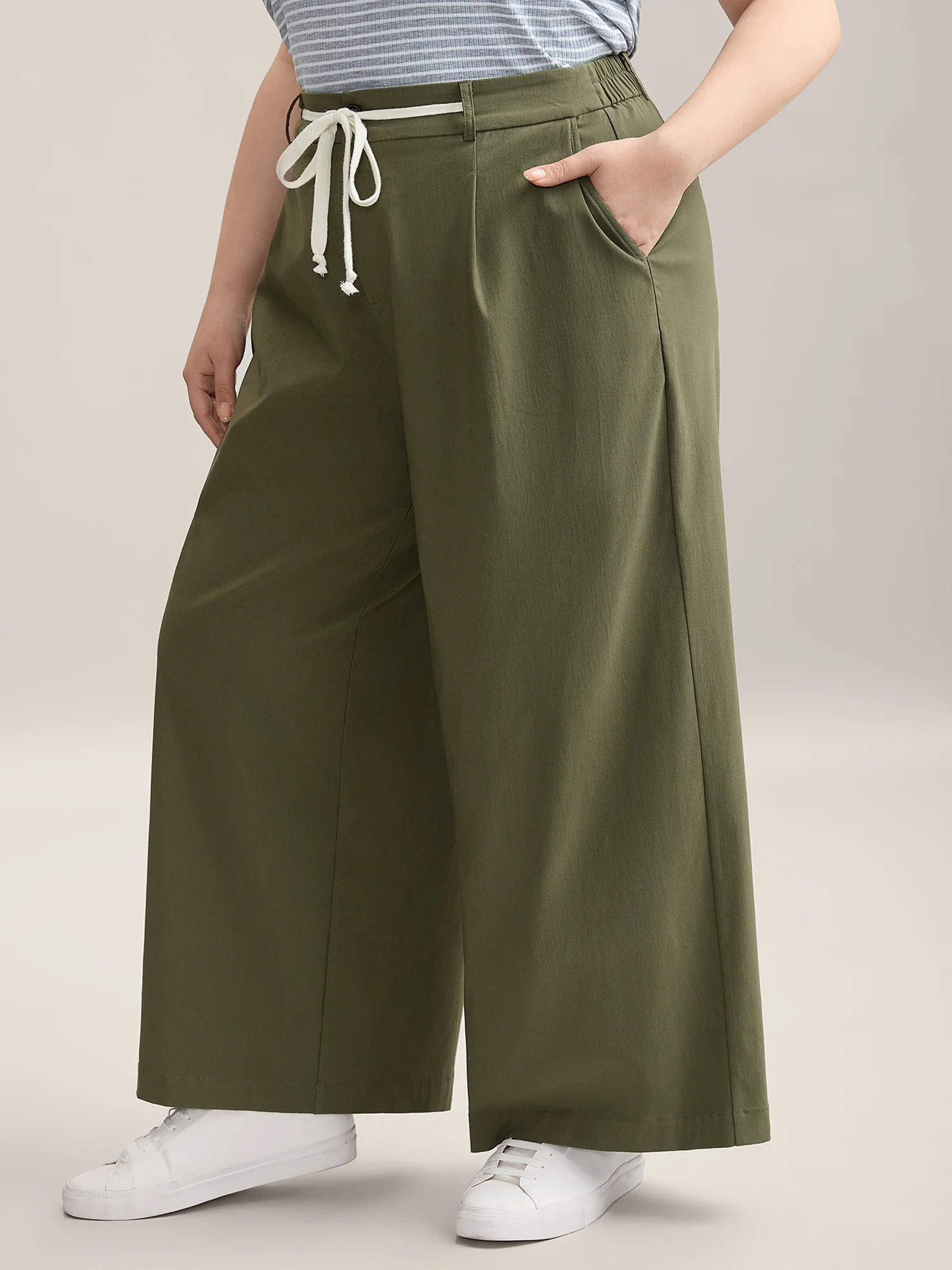 Drawstring Pockets Wide-Leg Pants - Image 4