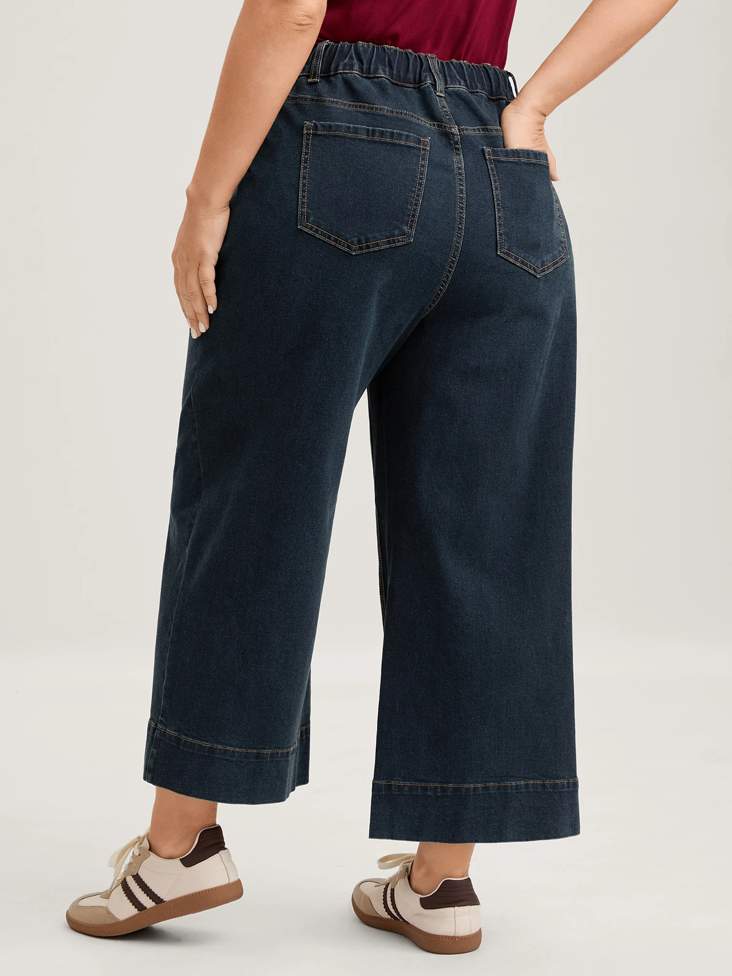 Drawstring Waist Elastic Waist Straight-Leg Jeans - Image 5