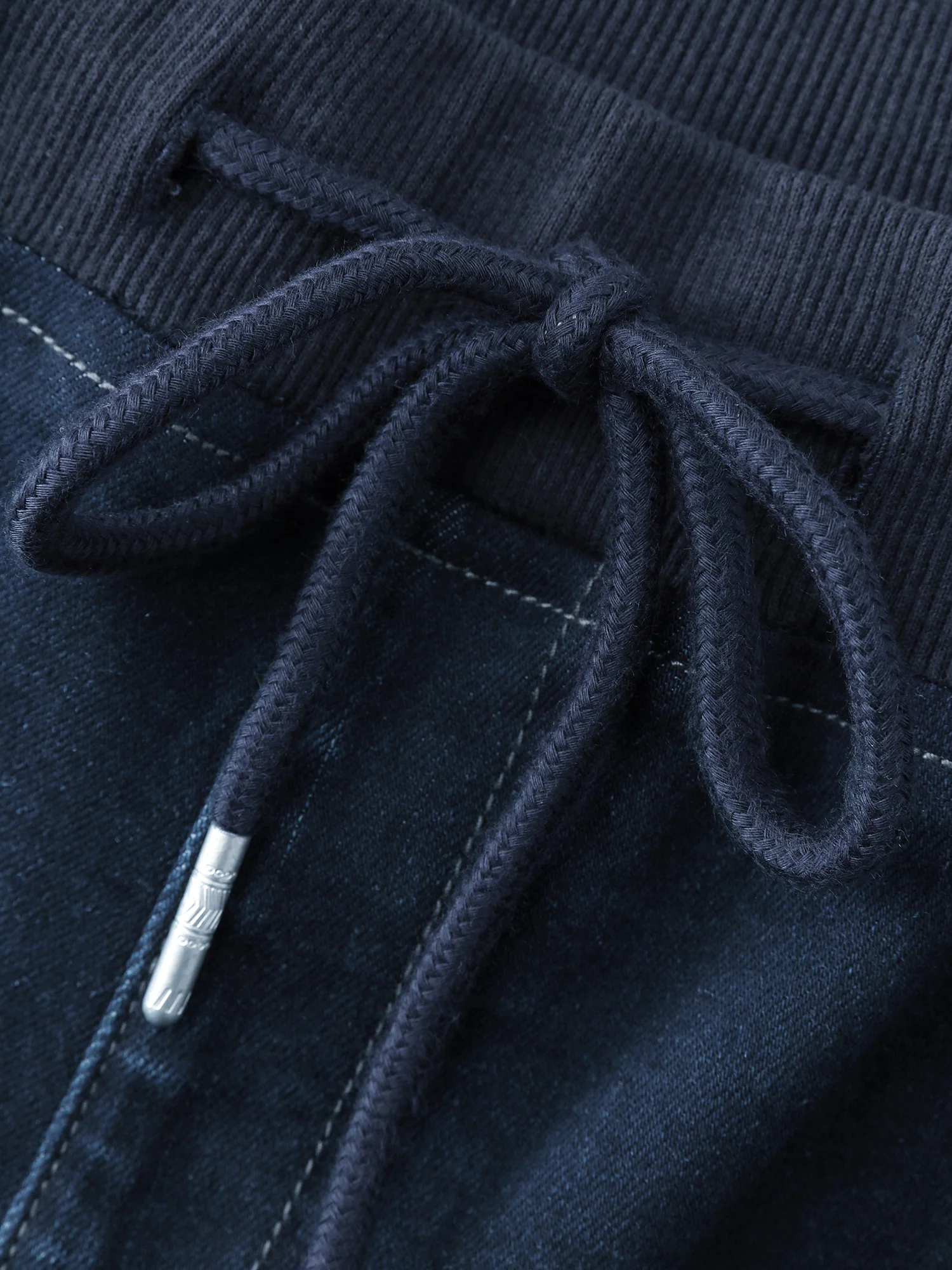 Drawstring Waist Moderate Stretch Wide-Leg Jeans - Image 6