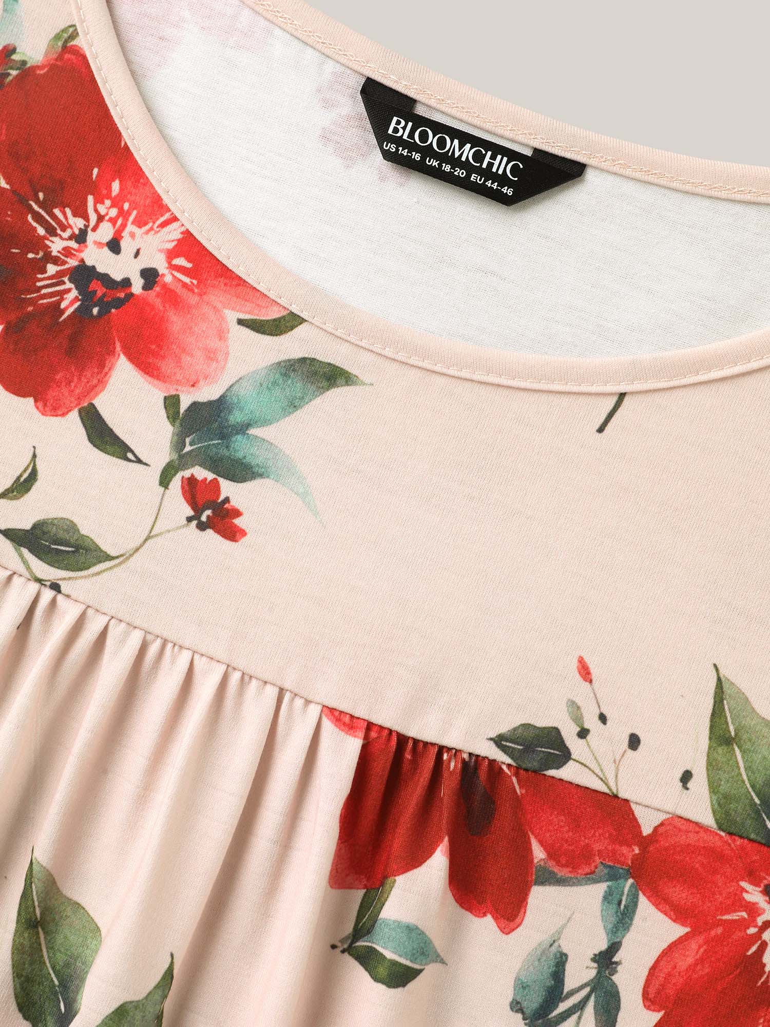 Dreamy Floral Print Flowy Pleated T-Shirt - Image 6