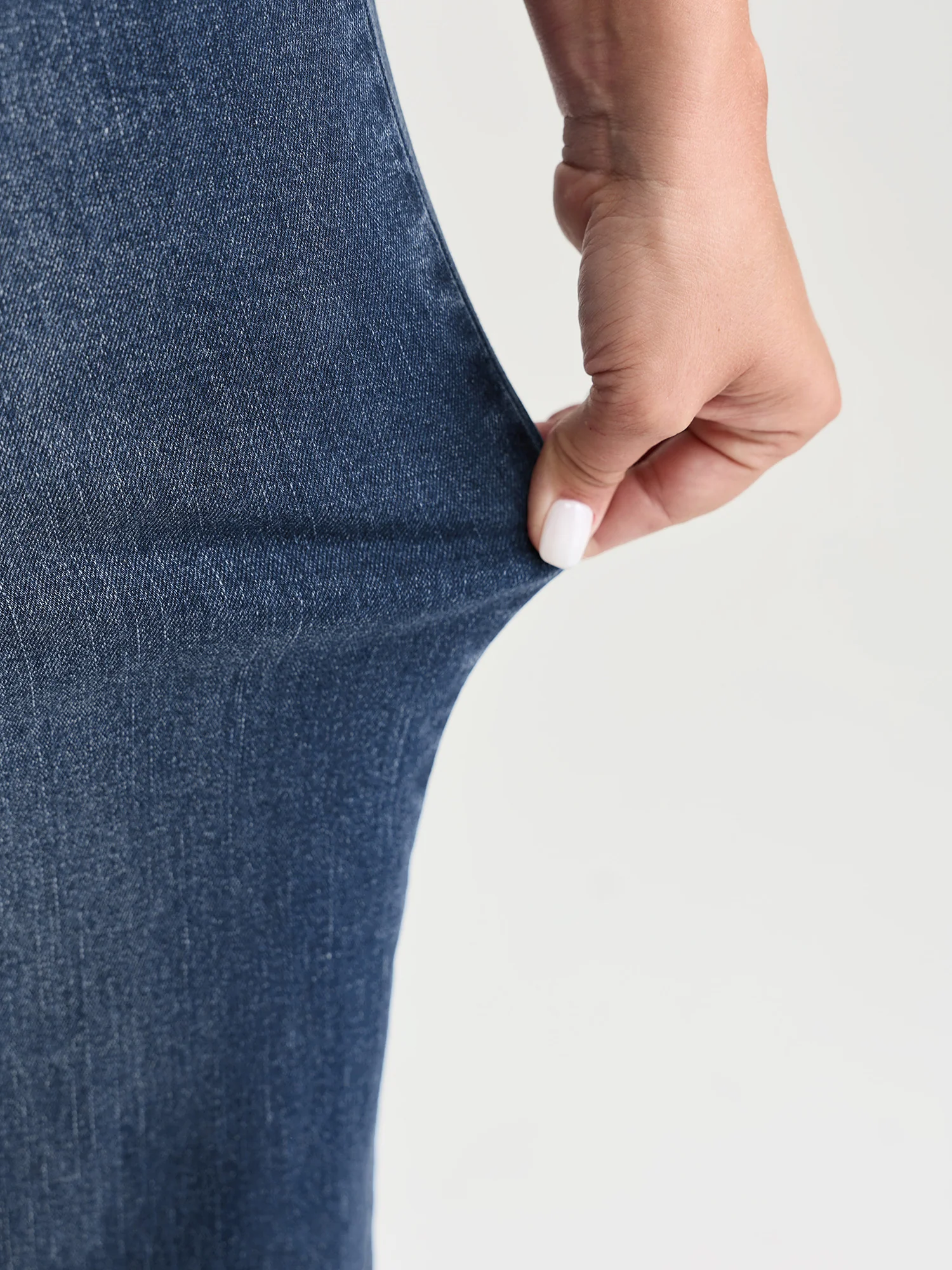 Easy Pull-On Stretchy Wide-Leg Jeans - Image 5