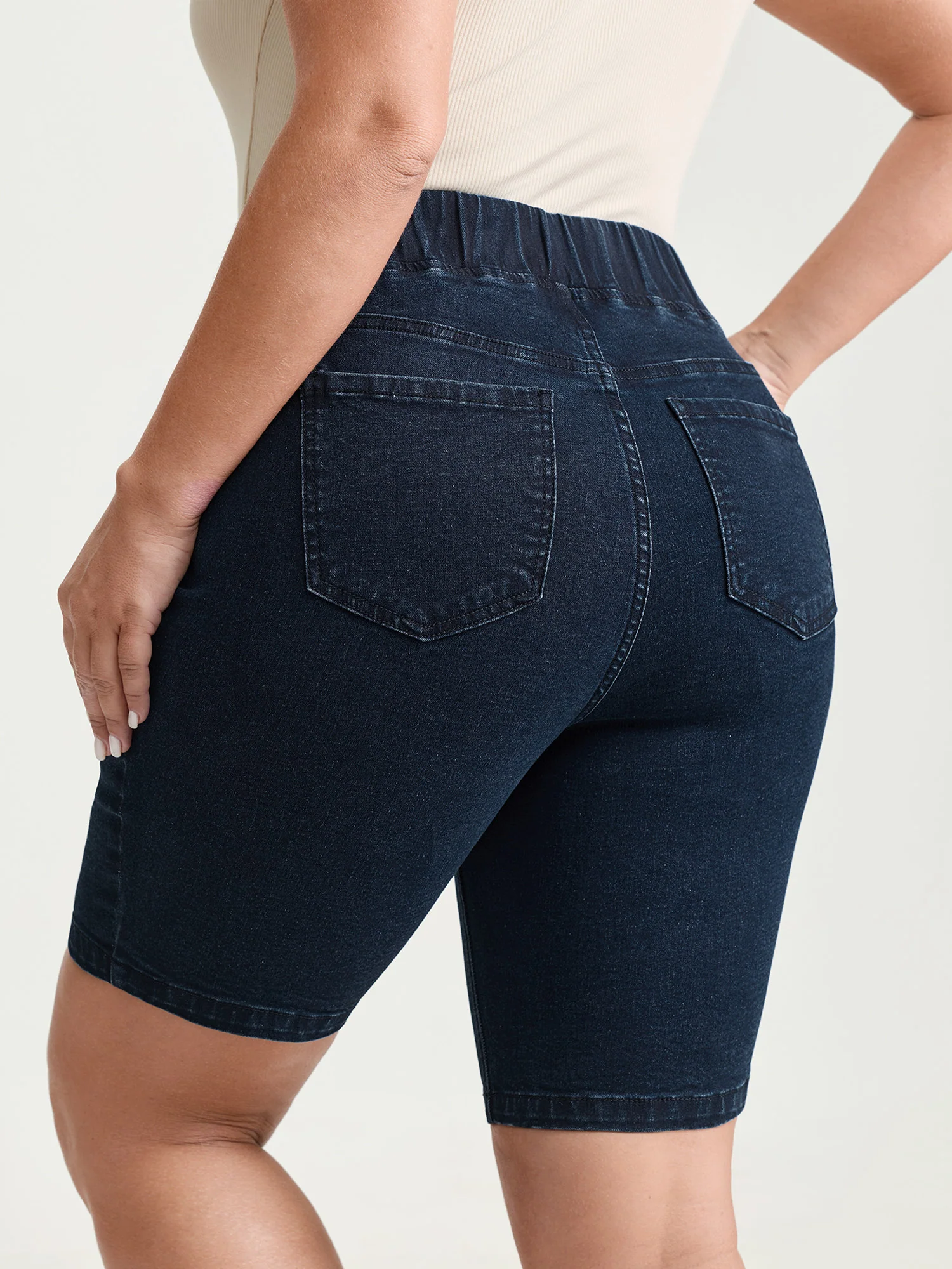 Elastic Back Waistband Skinny-Fit Denim Shorts - Image 6