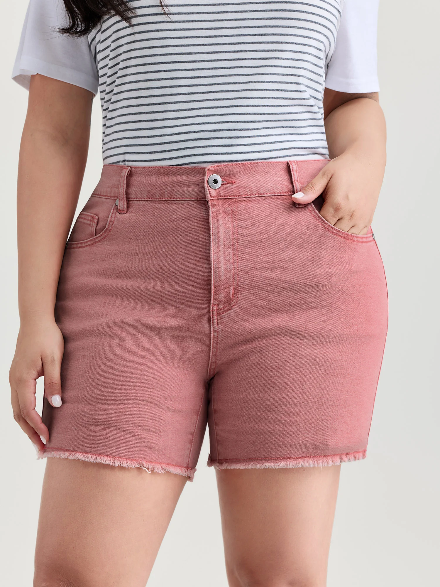 Elastic Back Waistband Straight-Fit Denim Shorts - Image 2