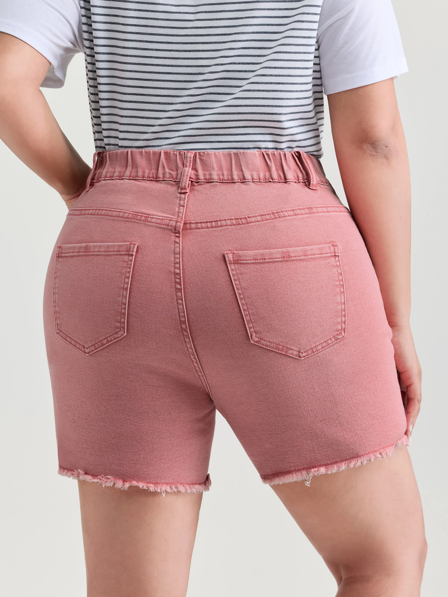 Elastic Back Waistband Straight-Fit Denim Shorts - Image 5