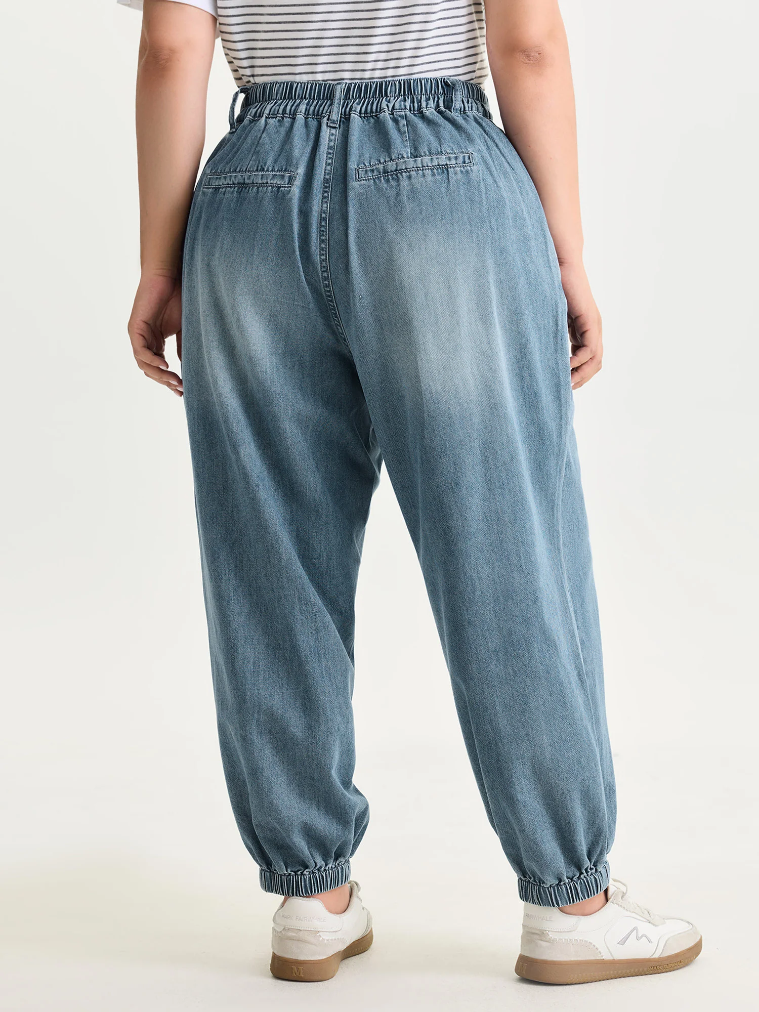 Elastic Waist Cuffed Medium Wash Jeans - Image 5