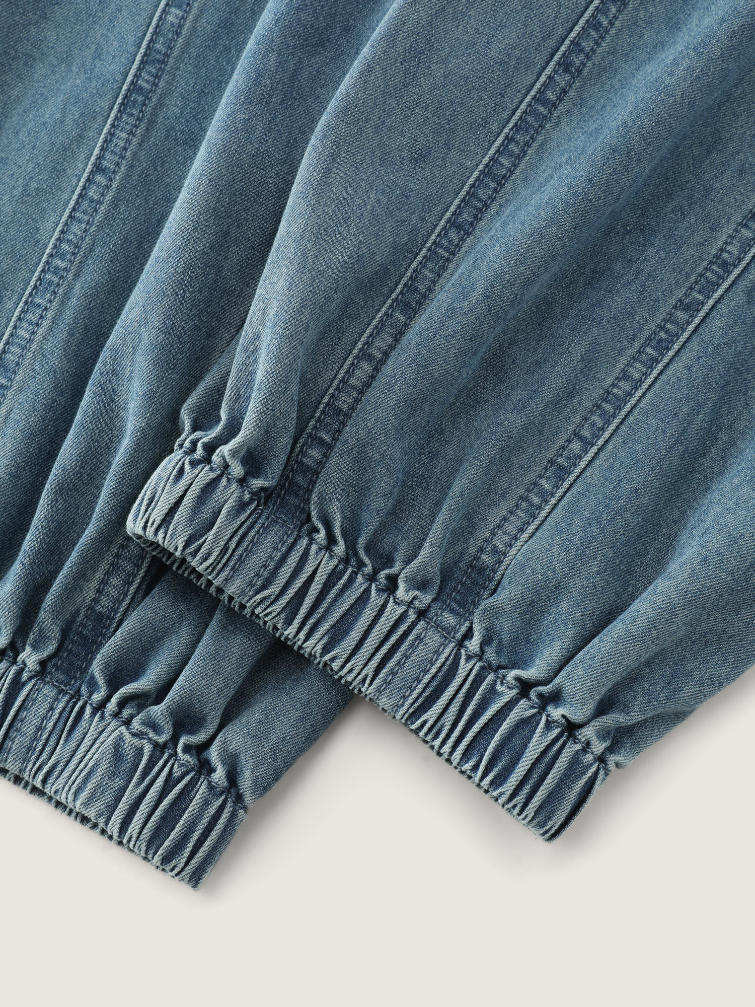 Elastic Waist Cuffed Medium Wash Jeans - Image 7