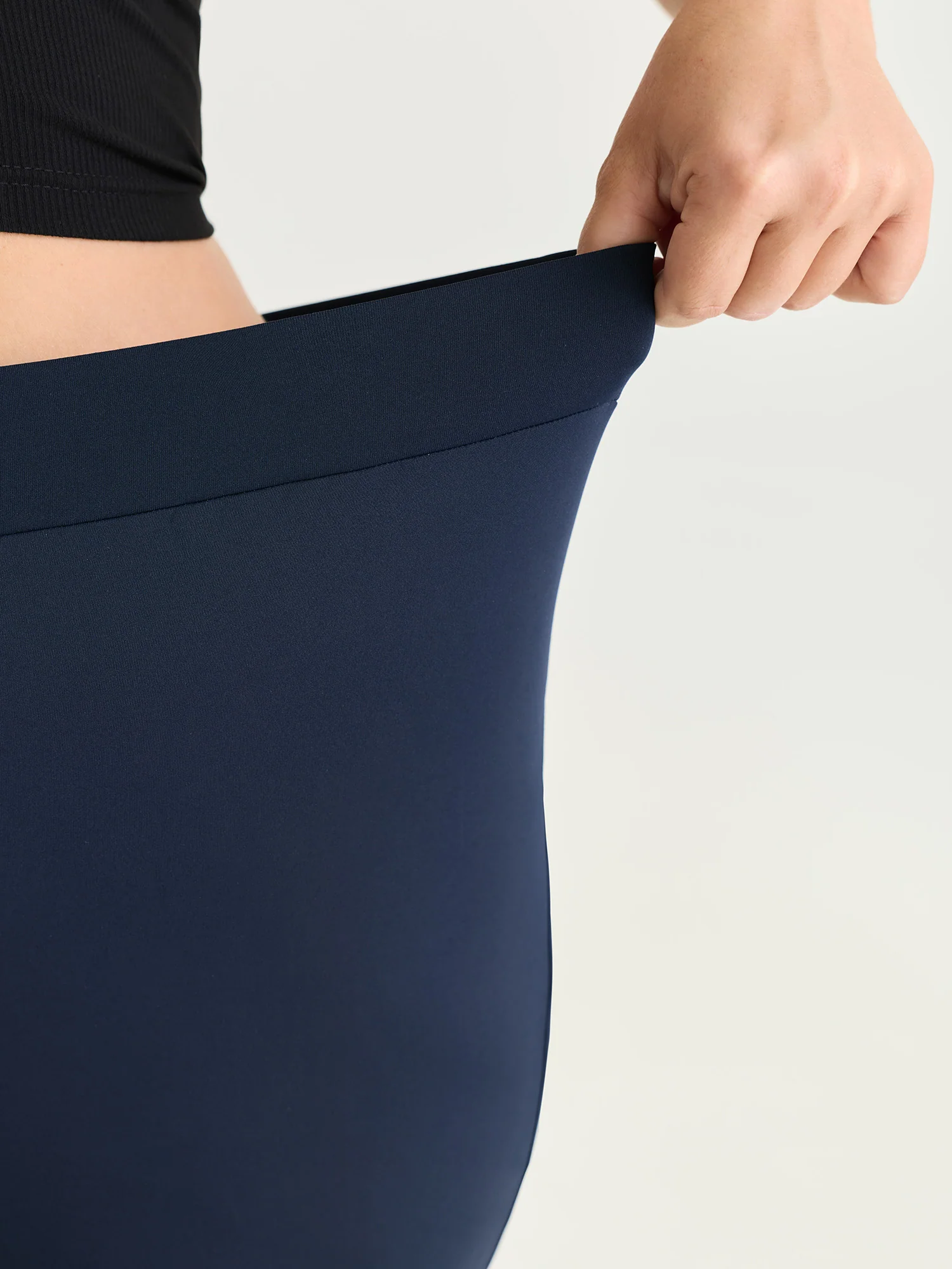 Elastic Waist Lace Trim Leggings - Image 3