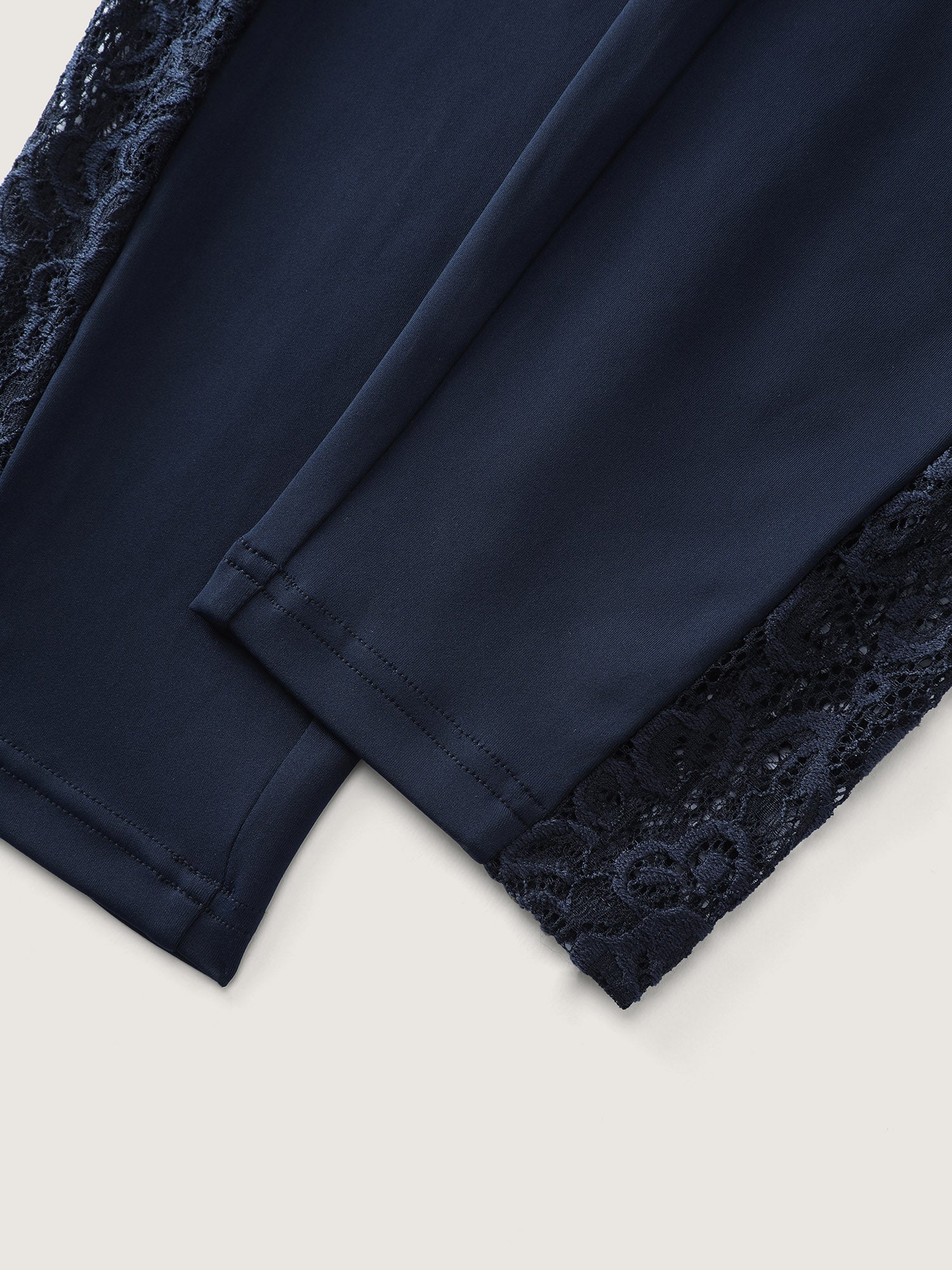 Elastic Waist Lace Trim Leggings - Image 6