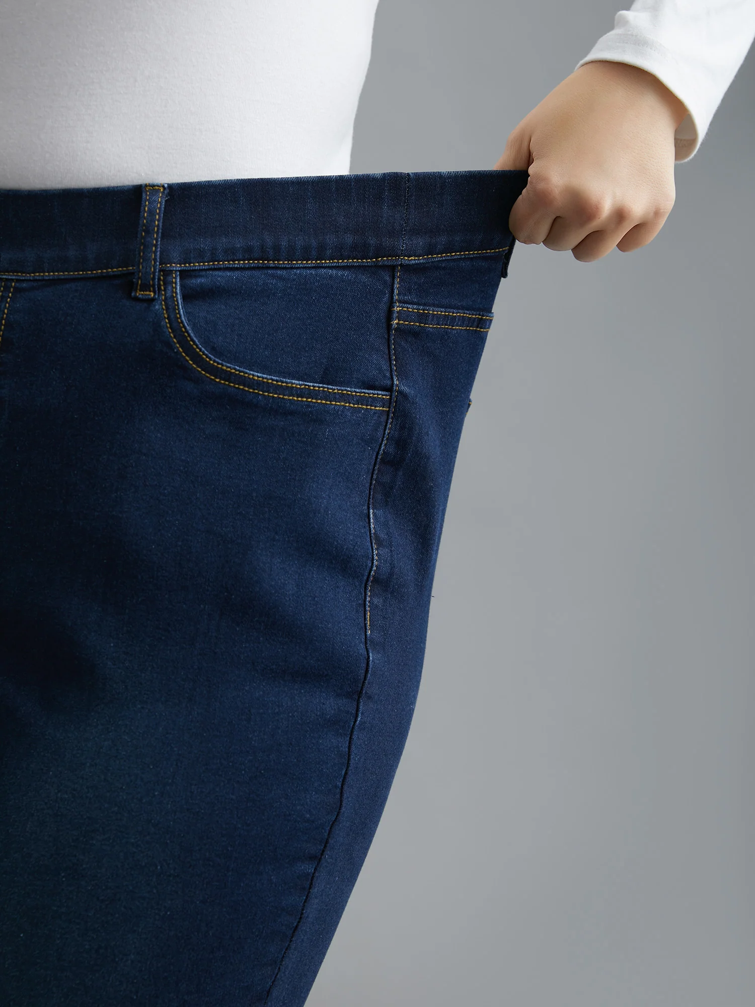 Elastic Waist Mid Rise Skinny Jeans - Image 5