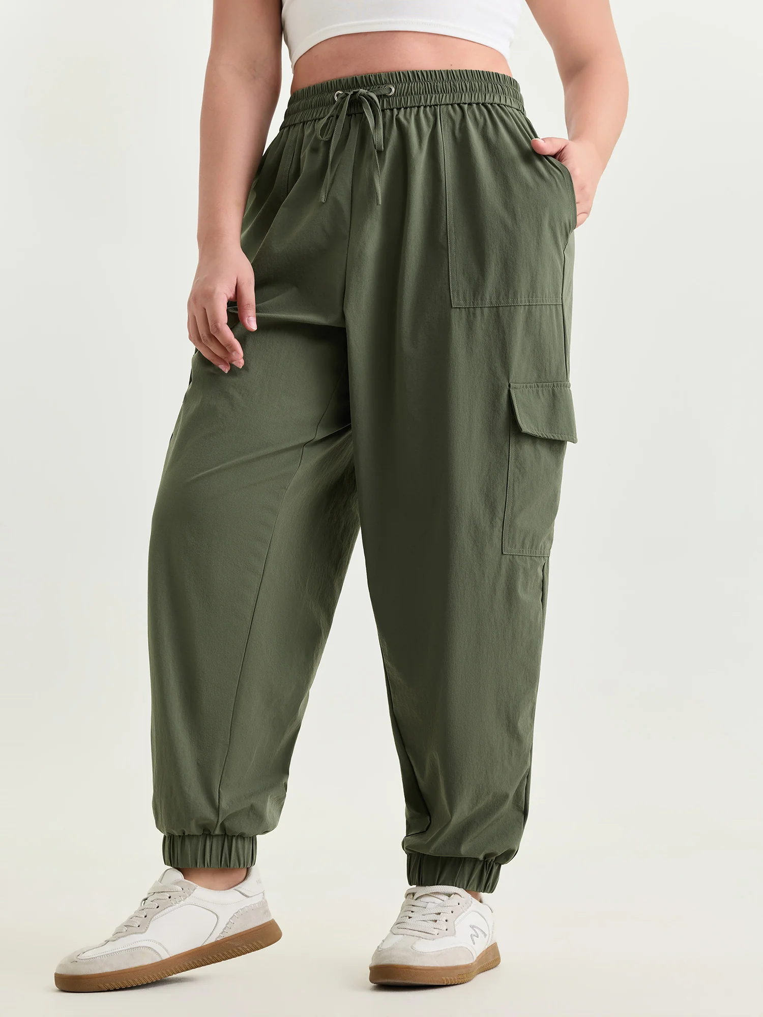 Elastic Waist Pocket Cargo Sweatpants - Image 2