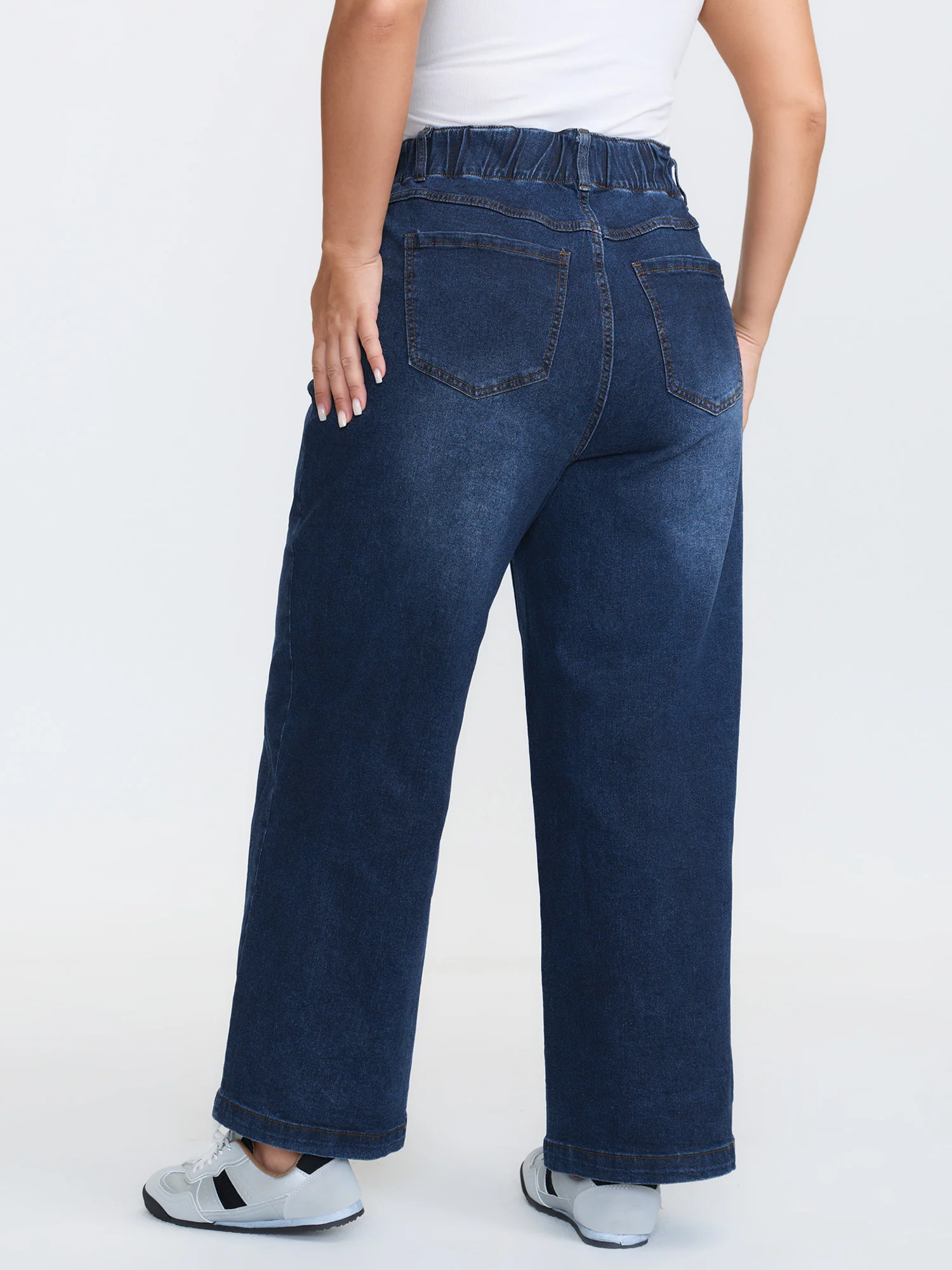 Pull-On Stretchy Waist Straight-Leg Jeans - Image 6