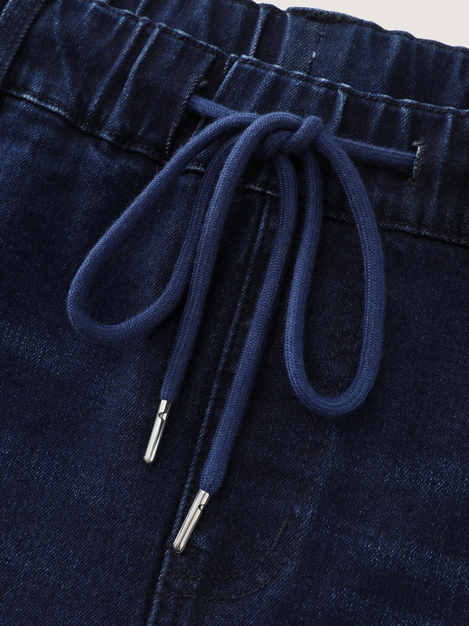 Elastic Waistline Drawstring Skinny-Fit Denim Shorts - Image 7