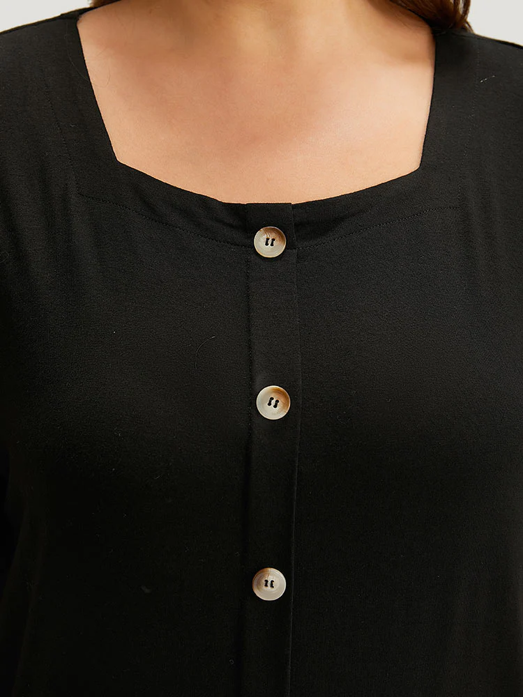 Embroidered Button Detail Scalloped Trim T-shirt - Image 8
