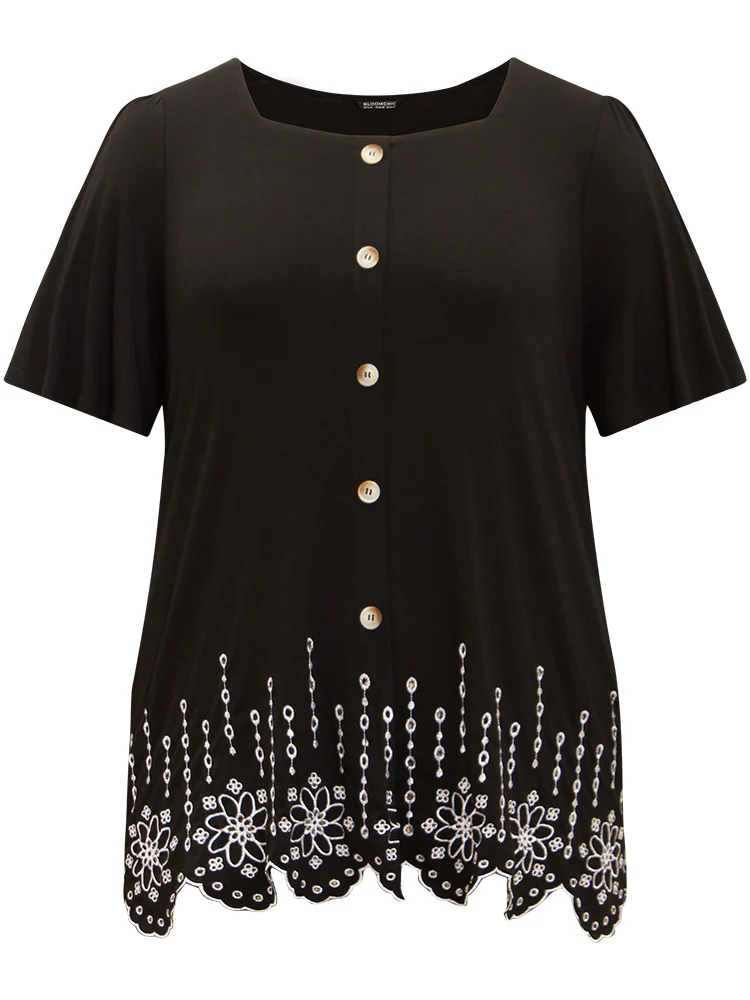 Embroidered Button Detail Scalloped Trim T-shirt - Image 9