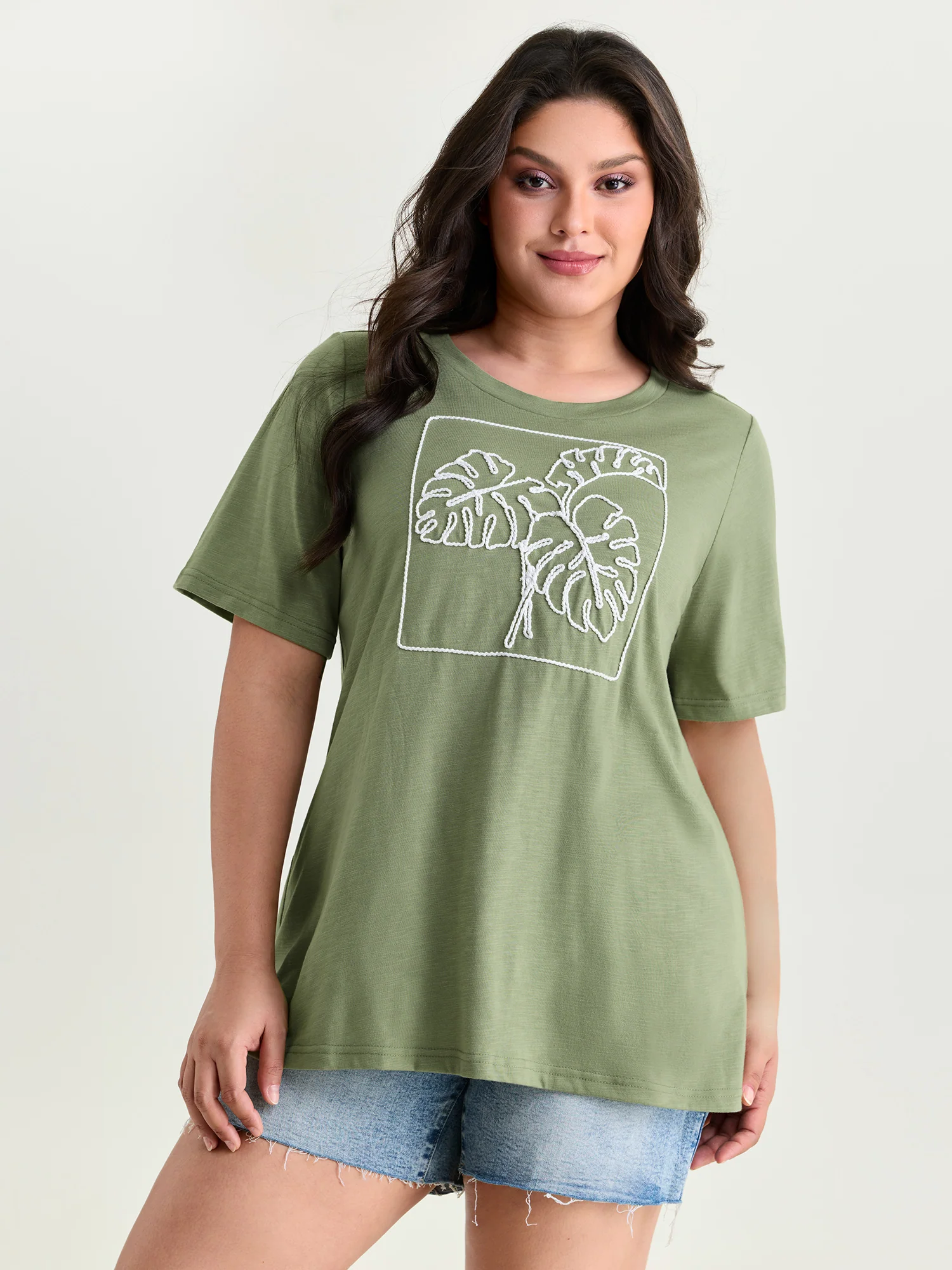 Embroidered Leaf Pattern Plain T-Shirt