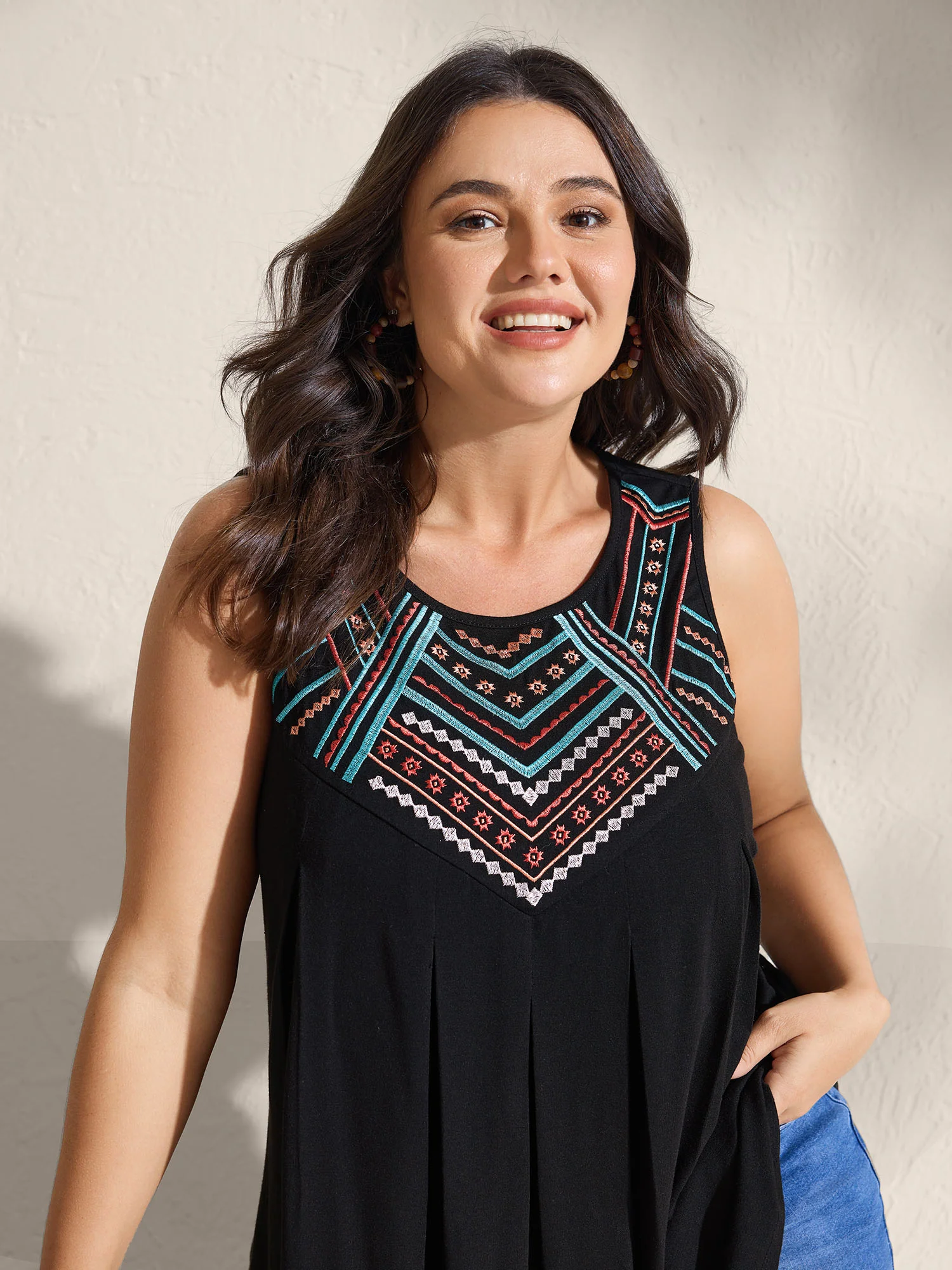 Embroidered Neckline Pleated Front Panel Tank Top - Image 2