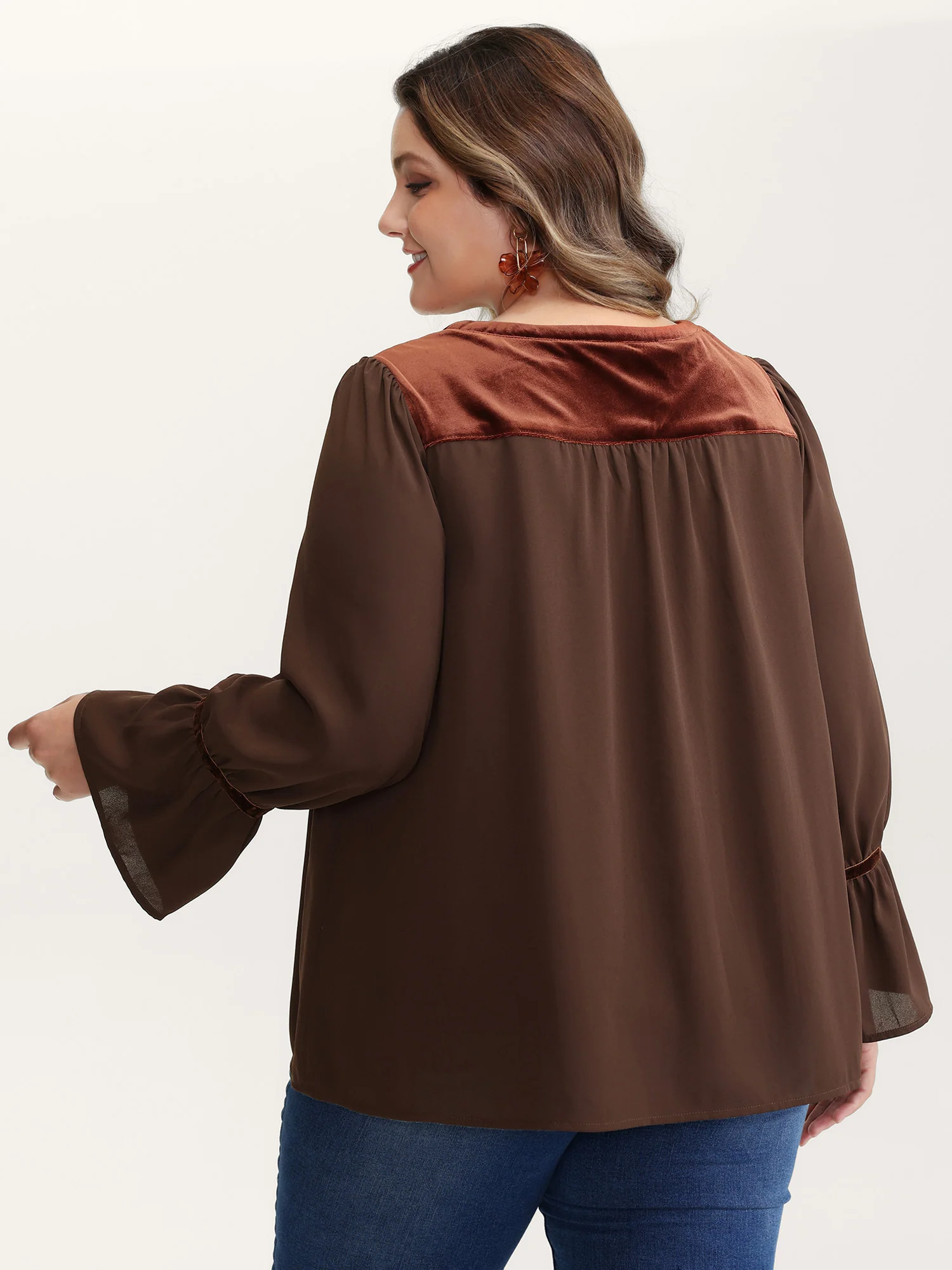 Embroidered Pleated Ruffled Sleeve Blouse - Image 4